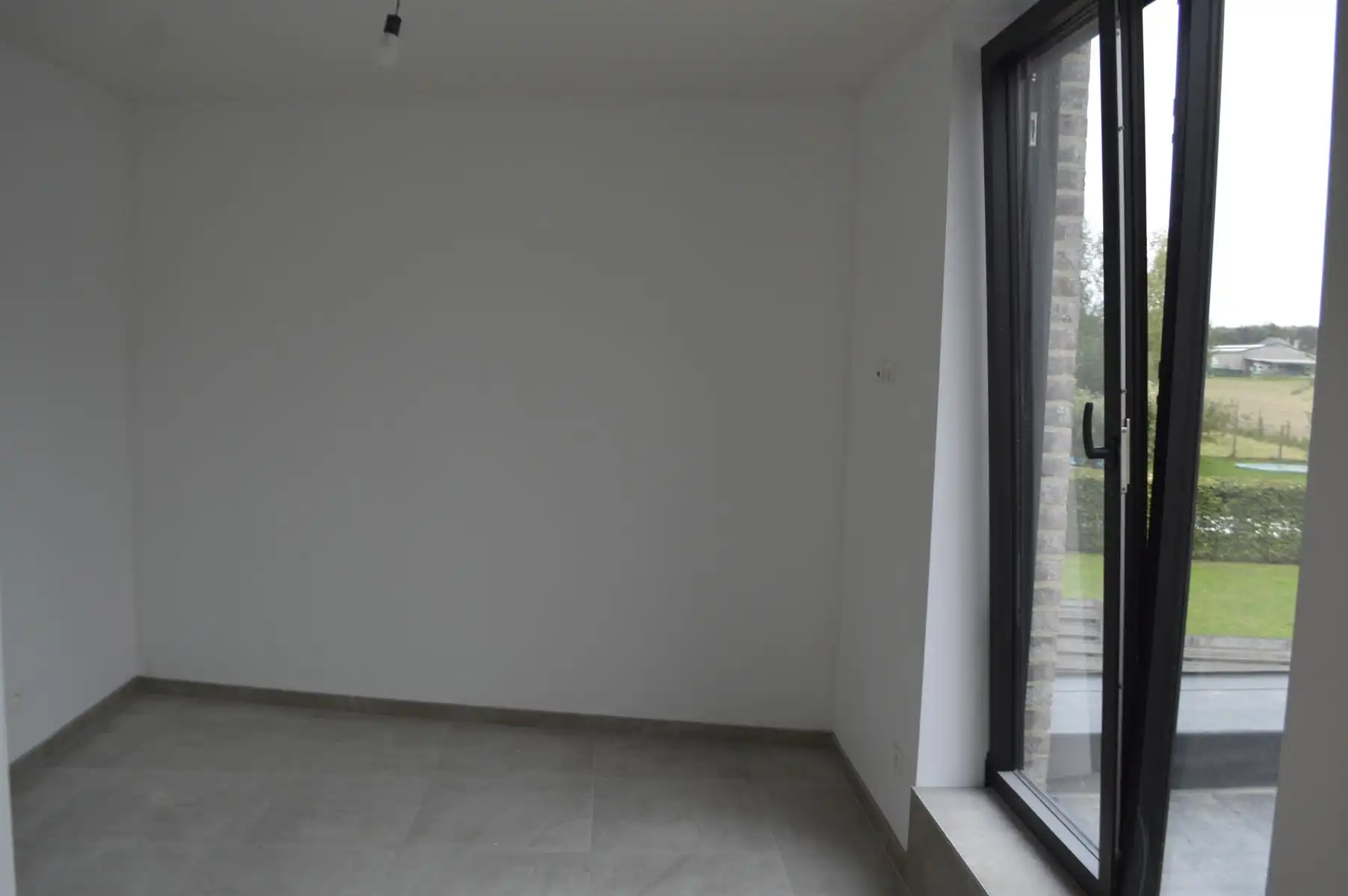 ERONDEGEM - BEN-Hob met gezellig tuintje. foto 9