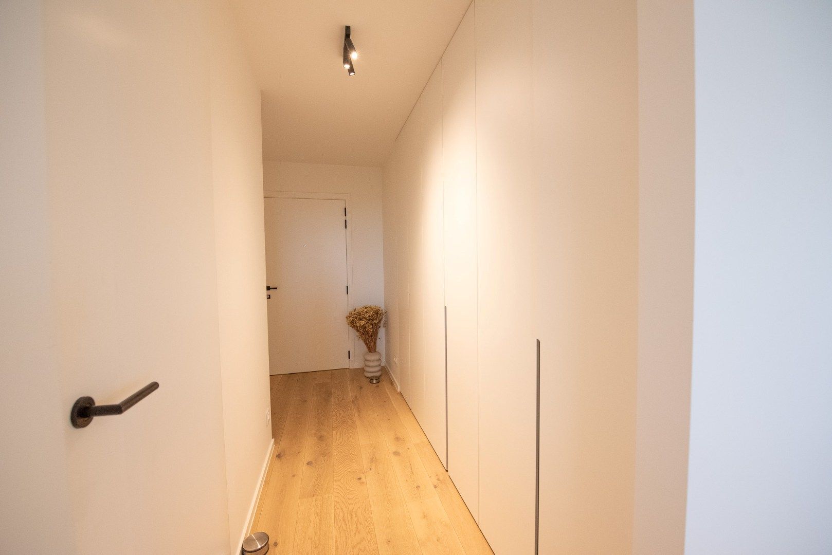 Nieuwbouwappartement TE HUUR in centrum Waregem! foto 7