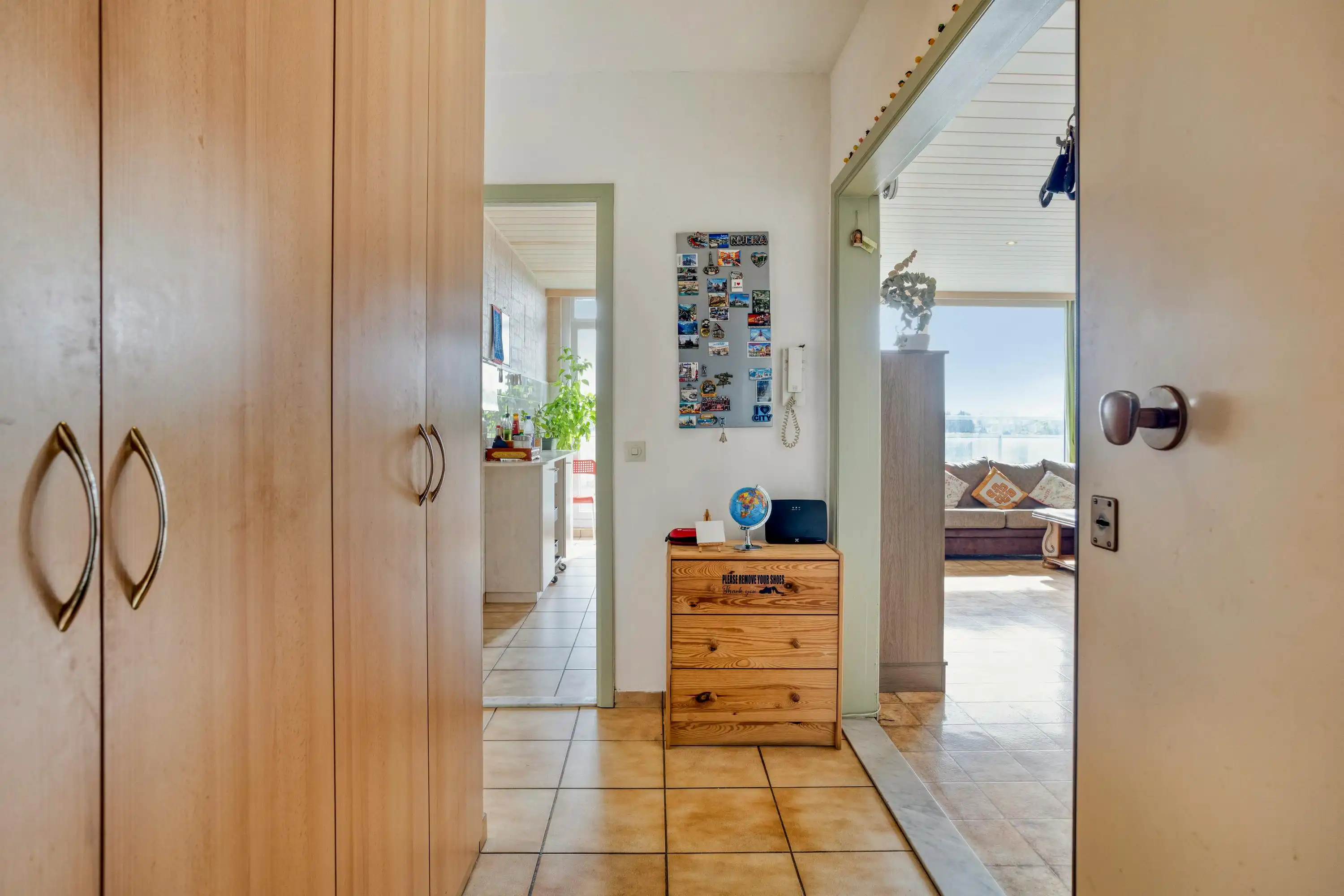 Instapklaar 2-slaapkamerappartement te koop in Berchem foto 6