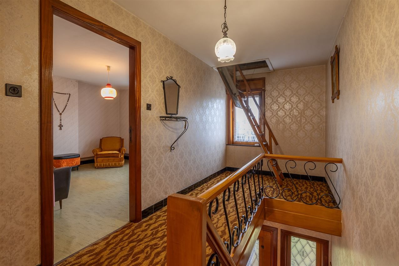 Vrijstaande woning met 3slk in verkeersluwe straat foto 24