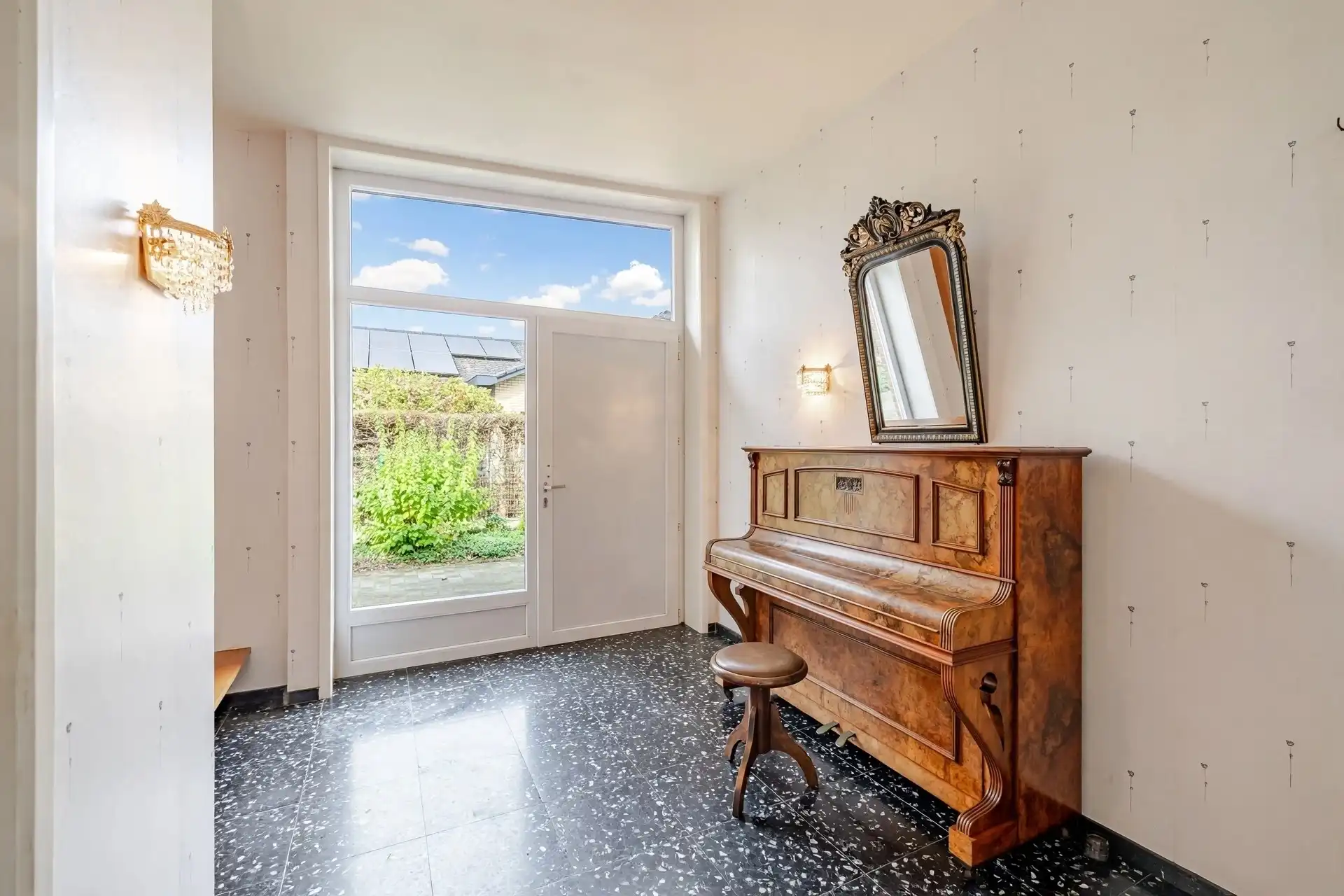 Uitstekend gelegen bungalow op uitzonderlijk perceel foto 4