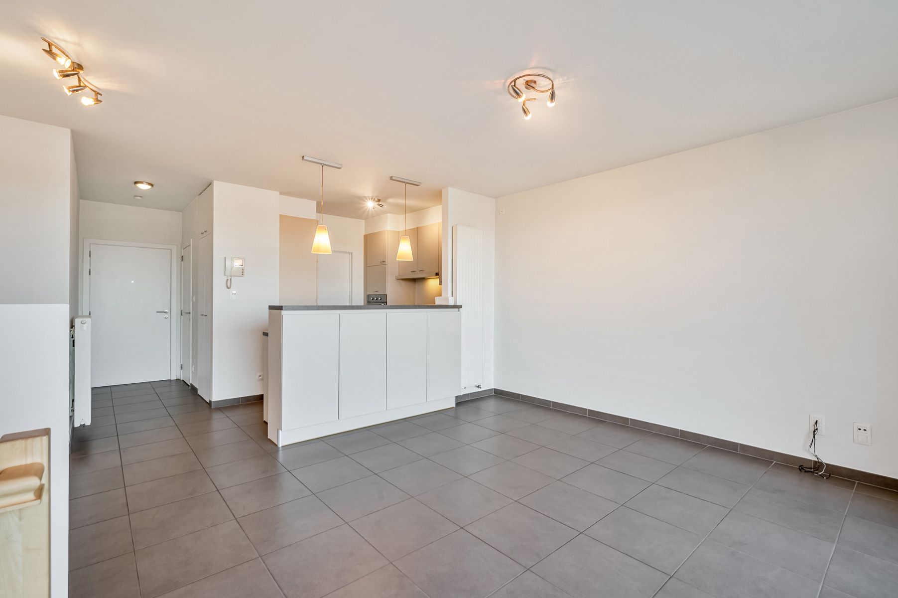 Instapklaar appartement met privé tuin en zonneterras foto 4