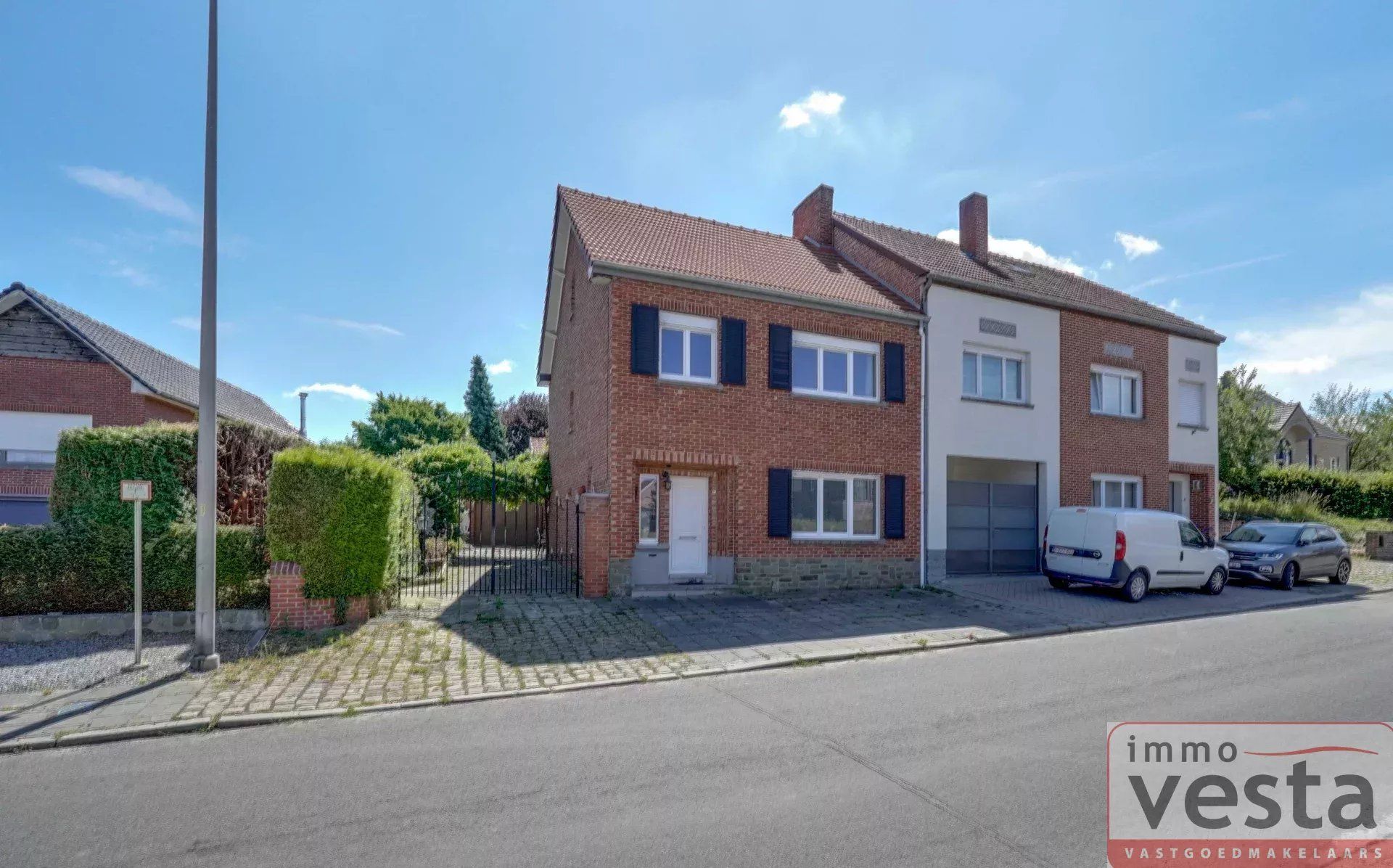 Hoofdfoto van de publicatie: Ruime, landelijk gelegen woning