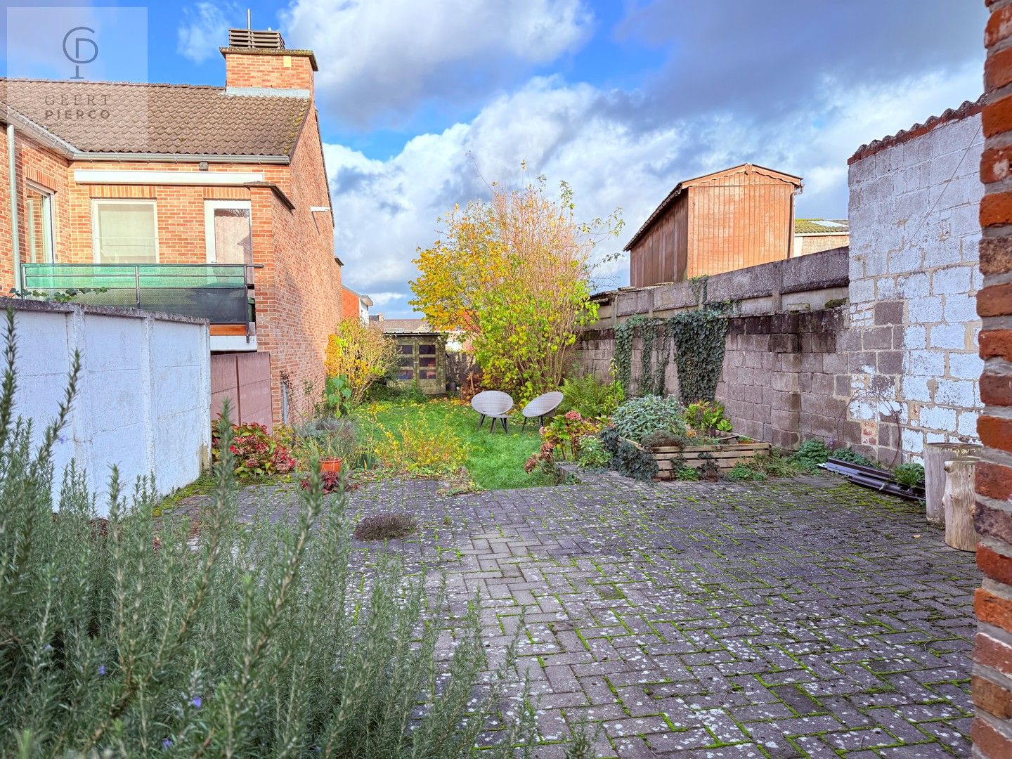 Gezellige rijwoning in het hartje van Landen foto 28