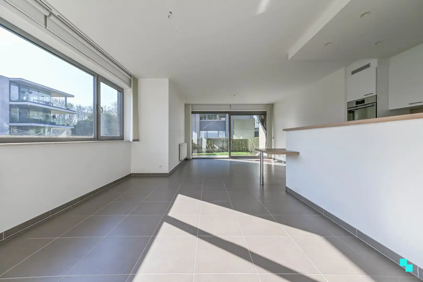 Gelijkvloers hoekappartement nabij kasteelpark Blauwhuis te Izegem foto 4