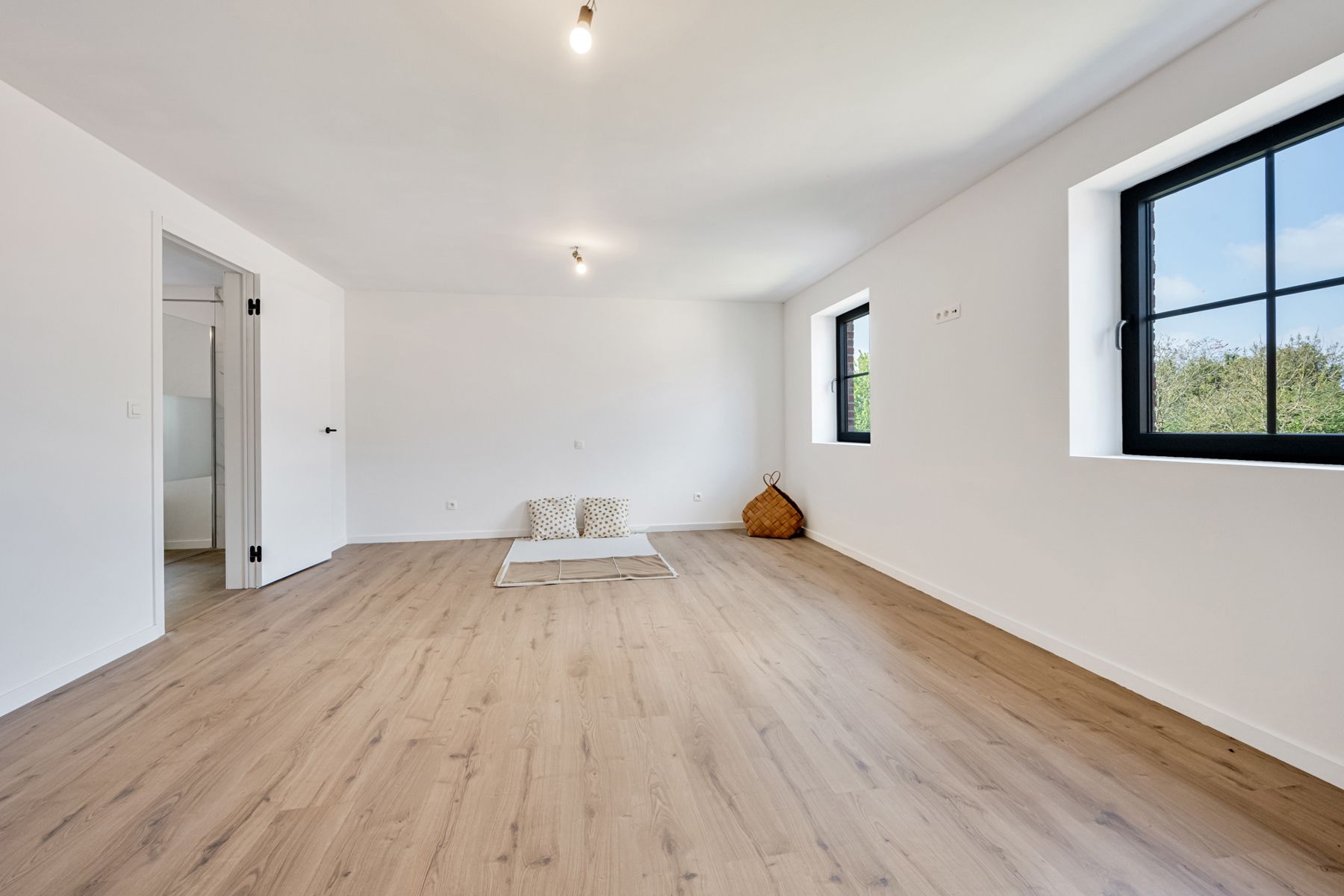 Riante nieuwbouwwoning instapklaar 4 slaapkamers! foto 10