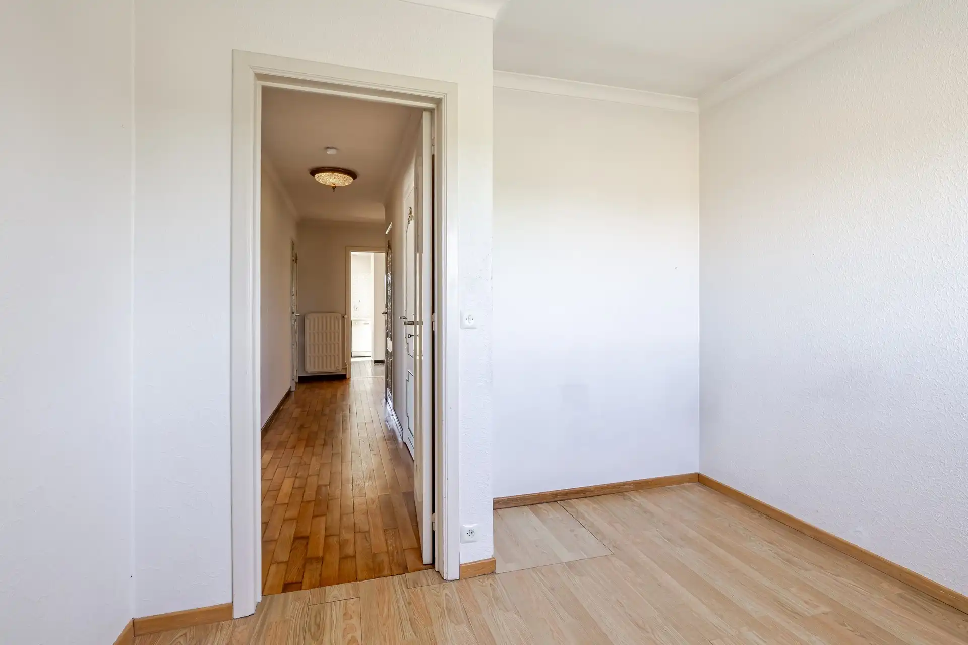 Zeer ruime woning met twee wooneenheden en prachtig landelijk uitzicht foto 9