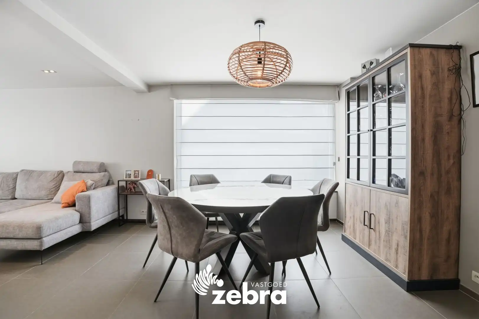 Instapklare woning met 4 slaapkamers nabij centrum Meulebeke! foto 5