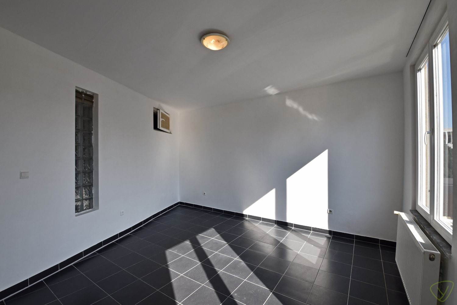 Charmant startersappartement nabij de Markt van Eeklo! foto 9