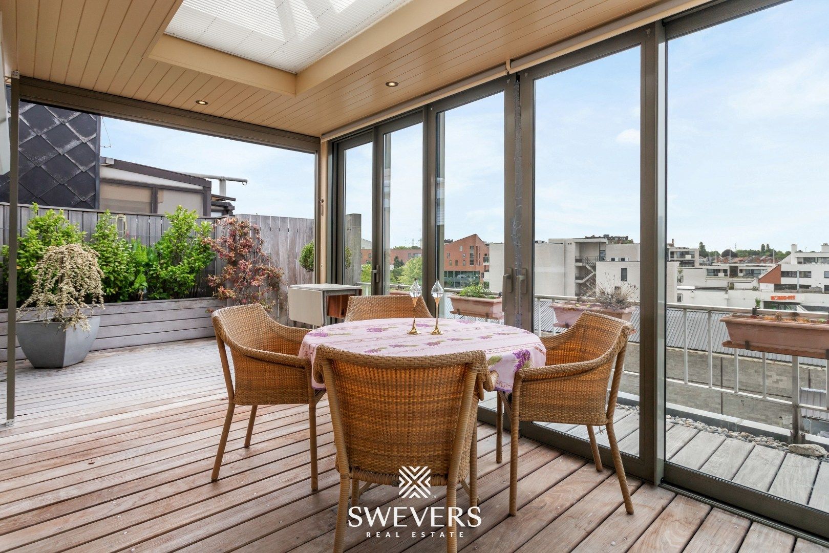 Riant penthouse met potentieel (137m²) en ruime terrassen (120m²) in centrum Sint-Truiden foto 23