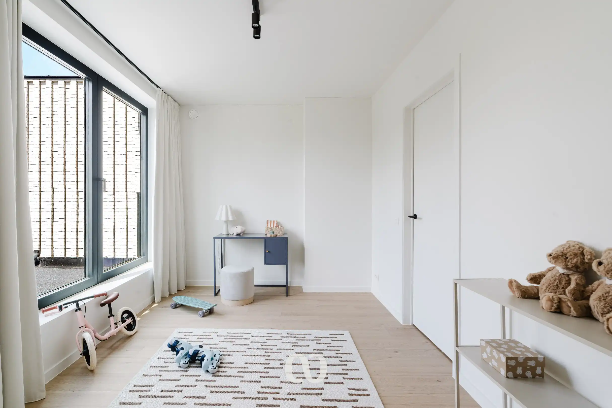 Volledig afgewerkte nieuwbouwwoning met 5 slaapkamers foto 23