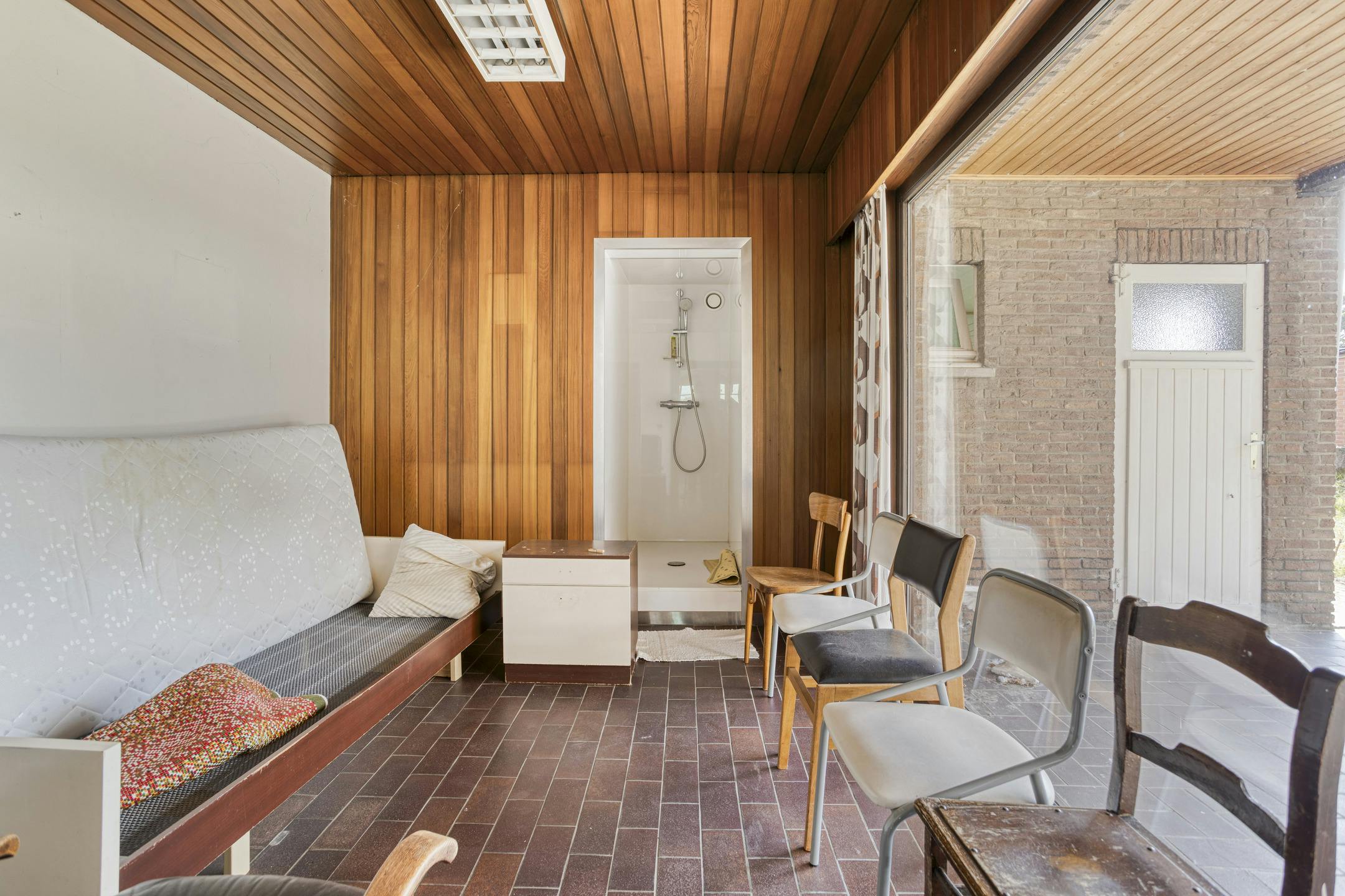 Te renoveren woning te koop net buiten het centrum van Retie foto 9