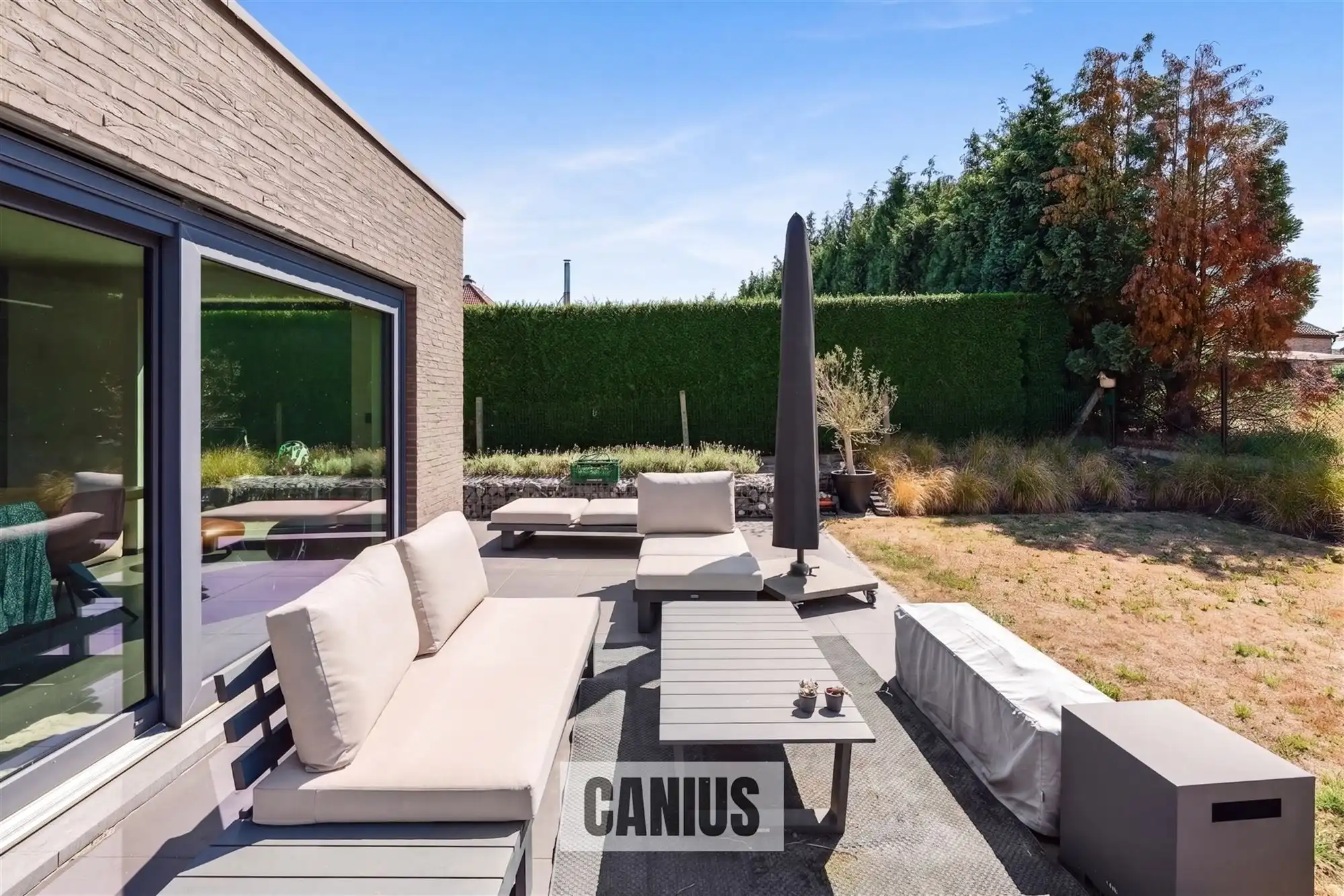MODERNE, INSTAPKLARE WONING MET 3 SLPK EN ZUIDGERICHTE TUIN foto 8