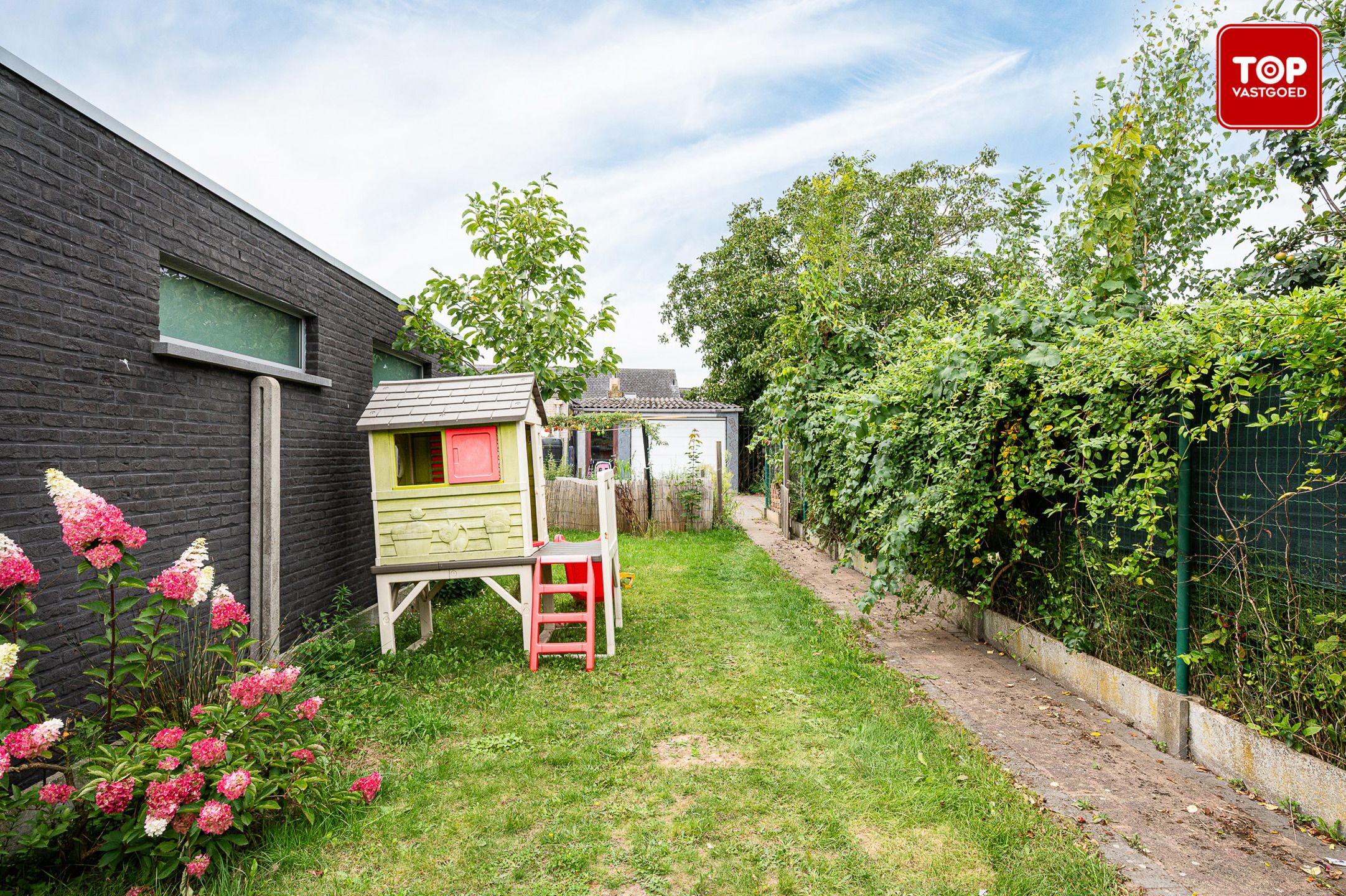 Instapklare woning met 3 slaapkamers en grote tuin foto 26