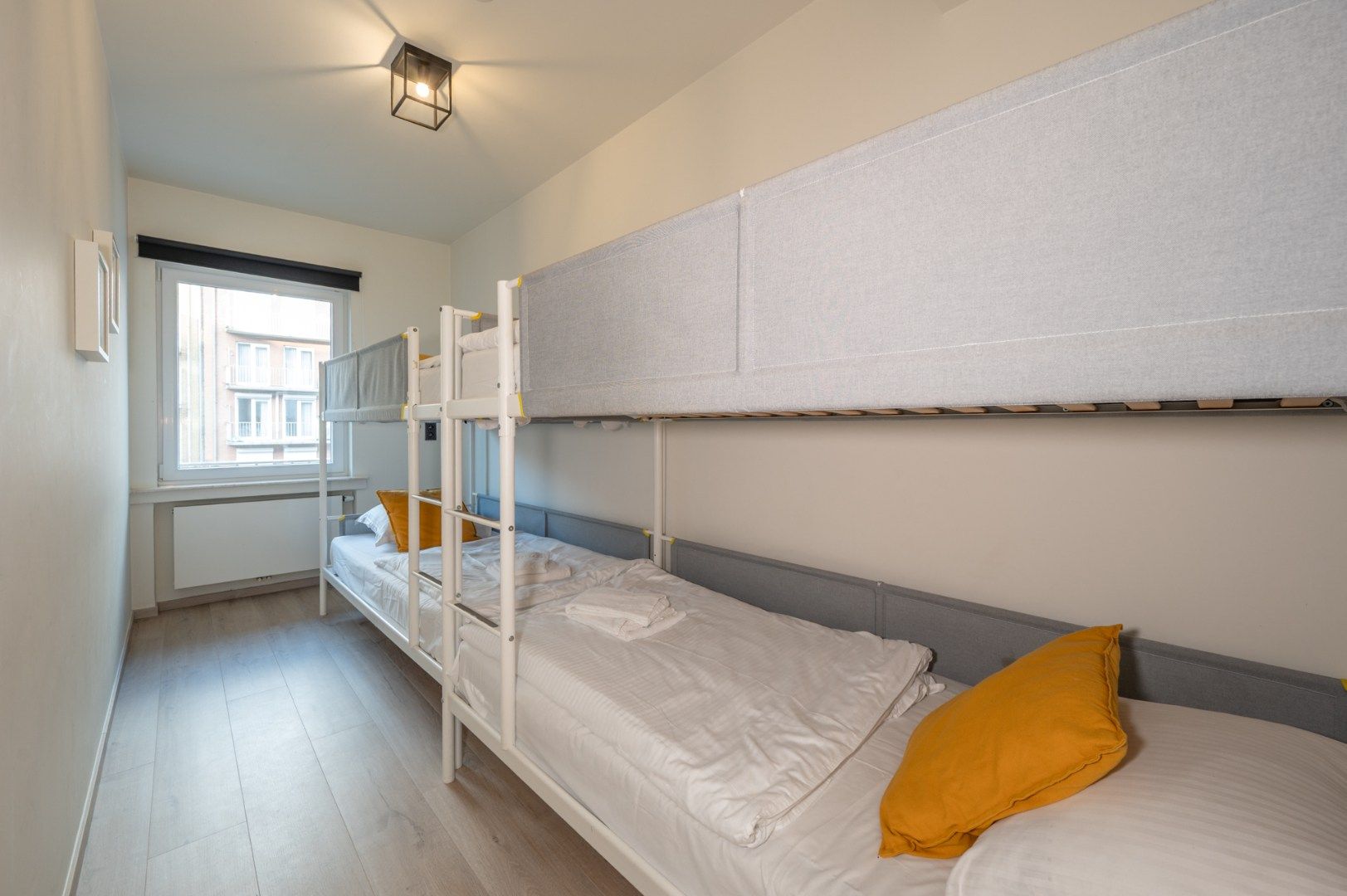 Stijlvol gemeubeld appartement in hartje centrum op de Lippenslaan foto 7