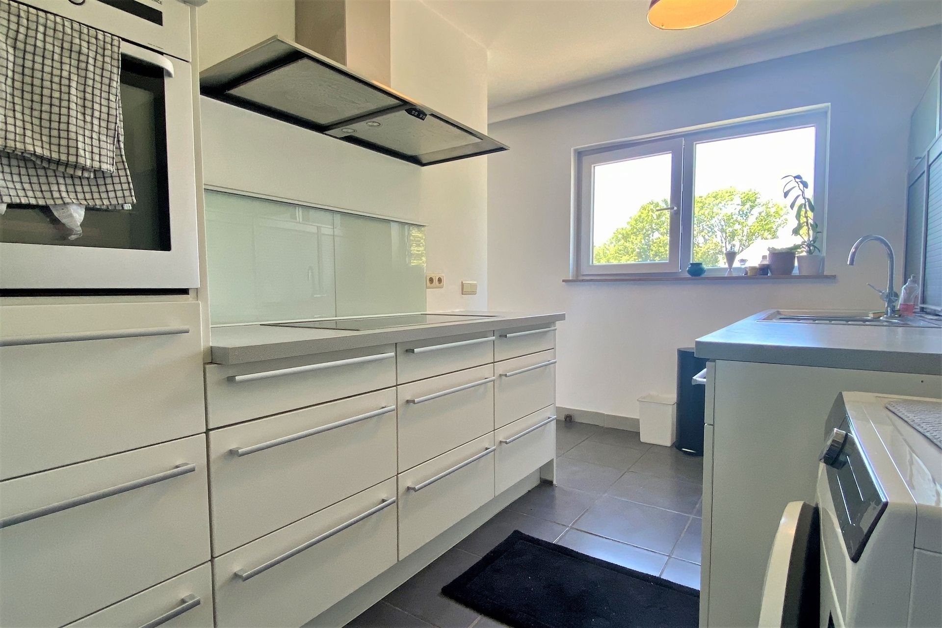 Appartement met 2 slpks en garage foto 10