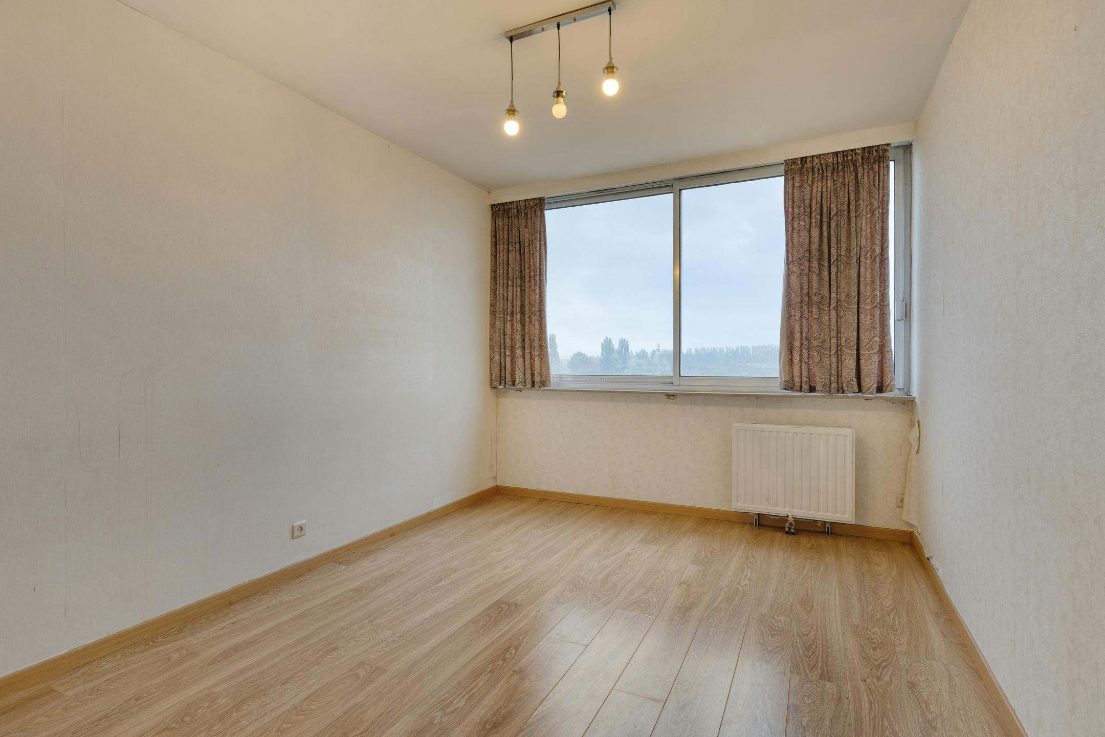 Ruim appartement met garage te koop in Merksem foto 8