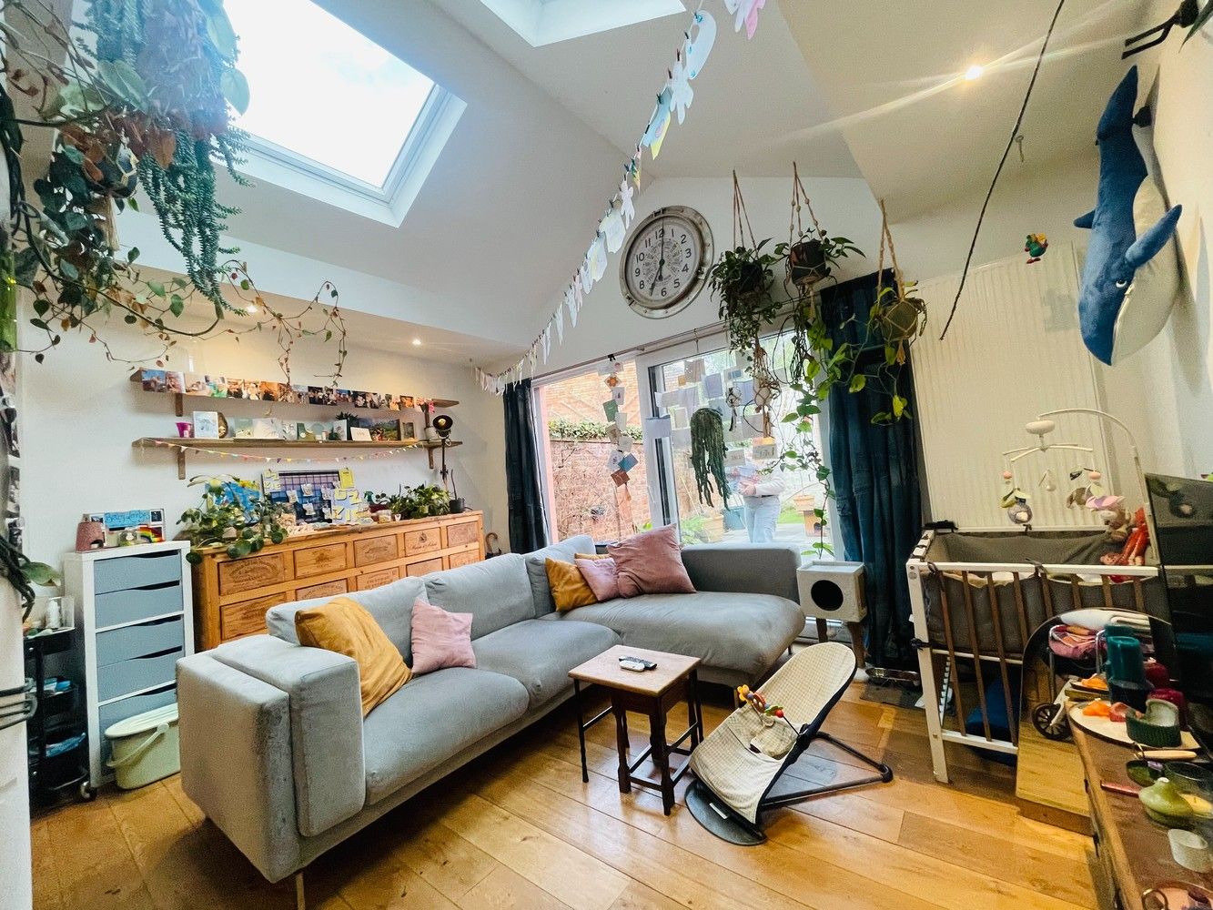 Brugge centrum  ENERGIEZUINIG  CHARMANT INSTAPKLAAR WOONHUIS met TUIN en 4 SLAAPKAMERS foto 3