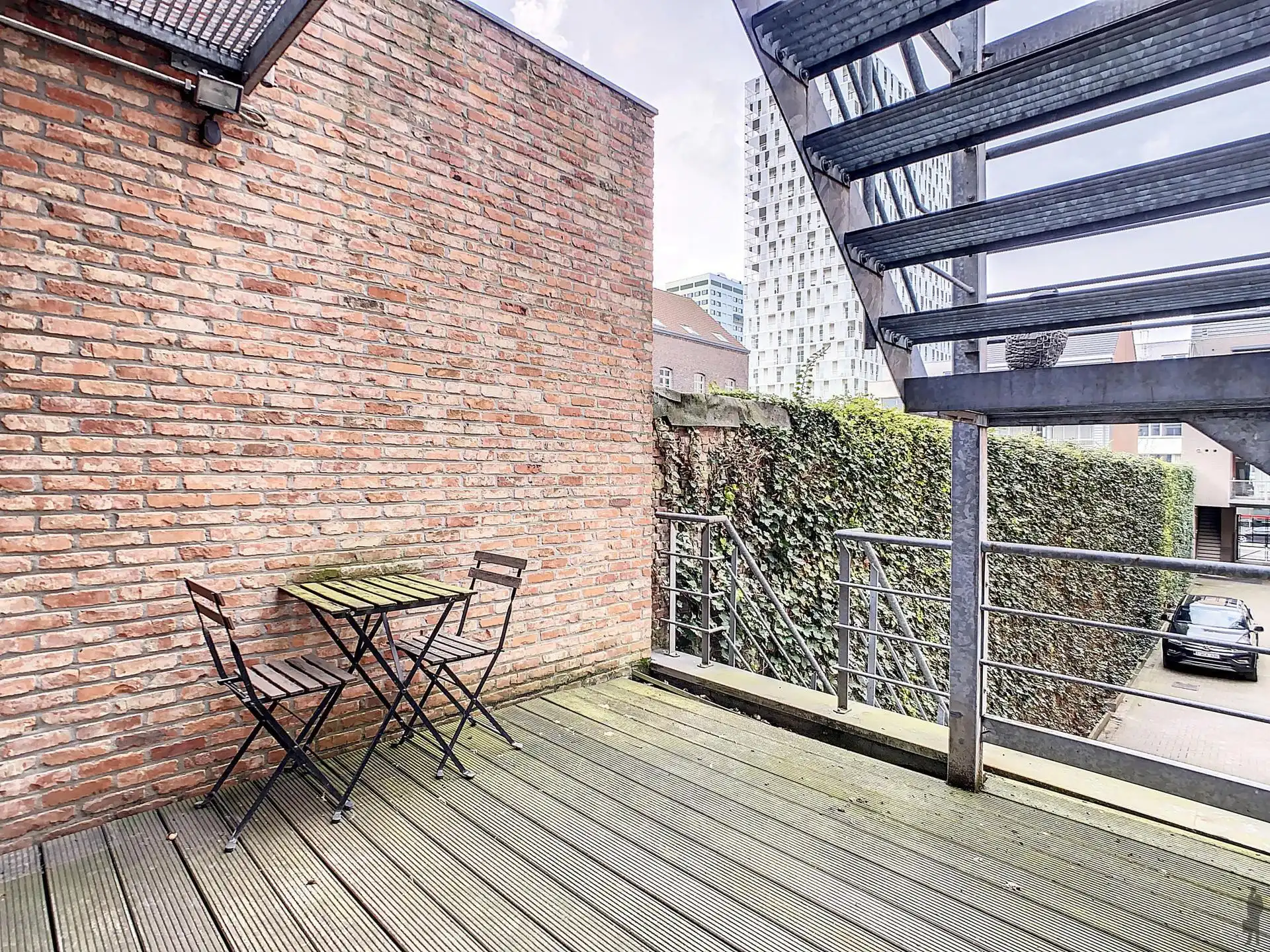 Modern, gemeubeld duplex- appartement met 1 slaapkamer en terras nabij het Eilandje!  foto 17