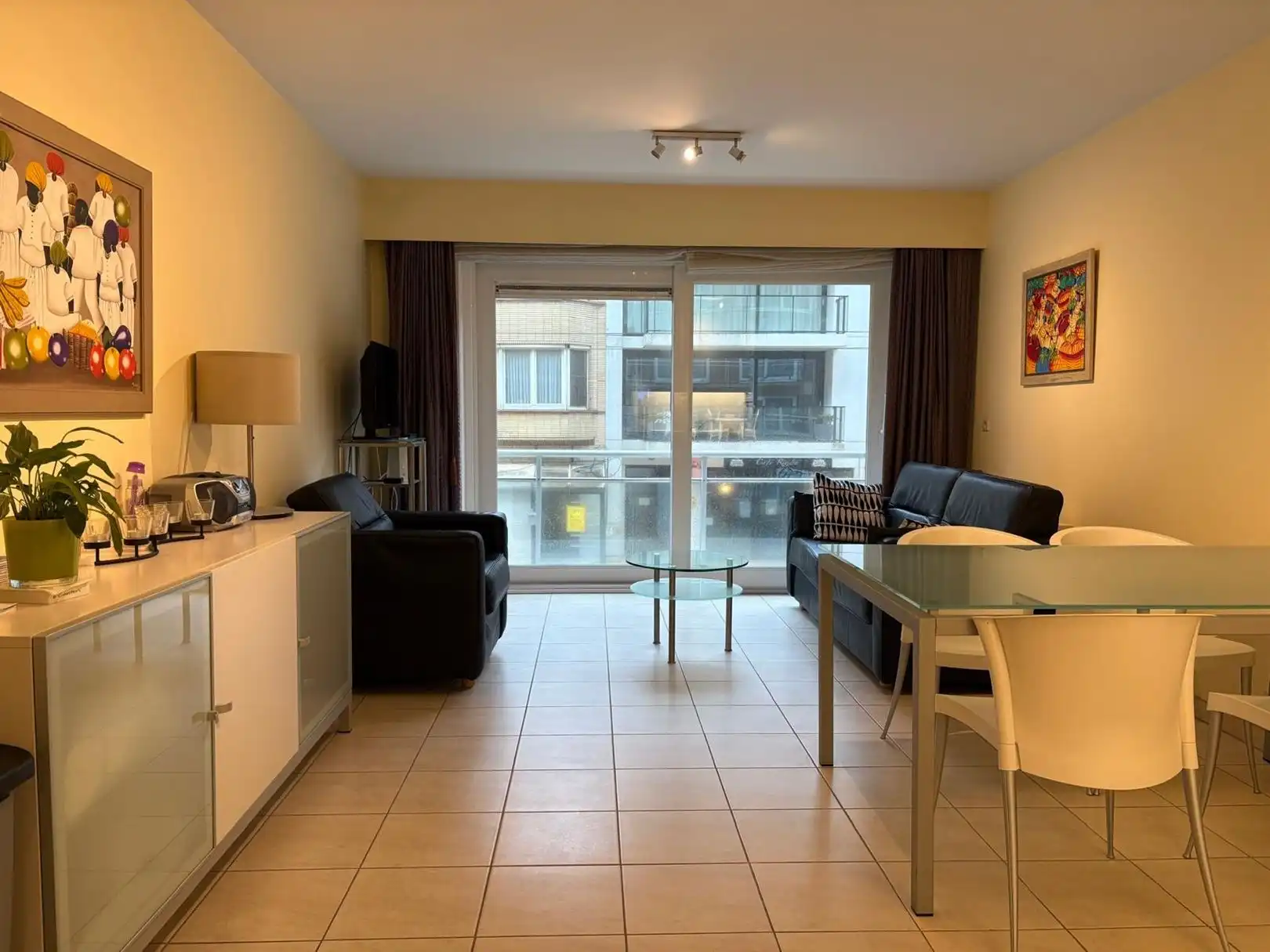 flat foto {{pictureIndex}}