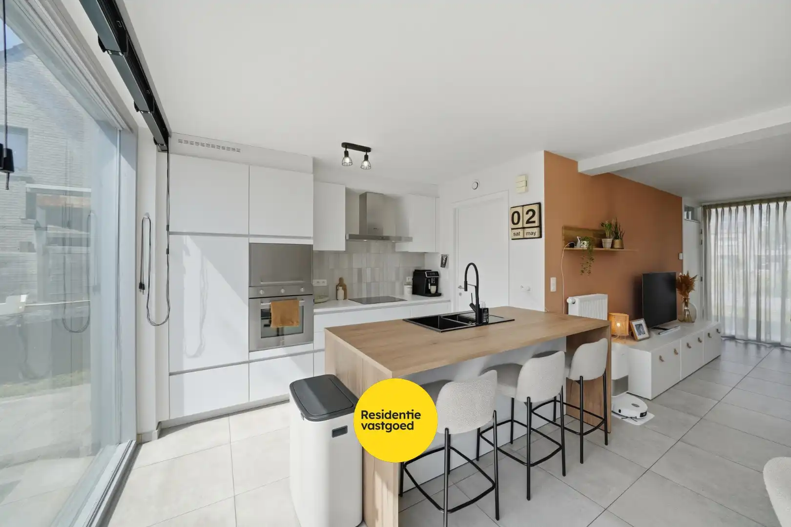 Instapklare woning in rustige woonwijk te Zandvoorde foto 6