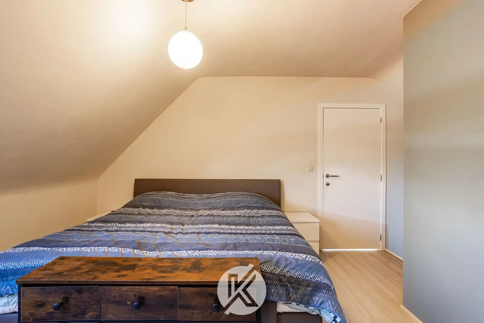 Moderne duplex met 2 slaapkamers en garage foto 16