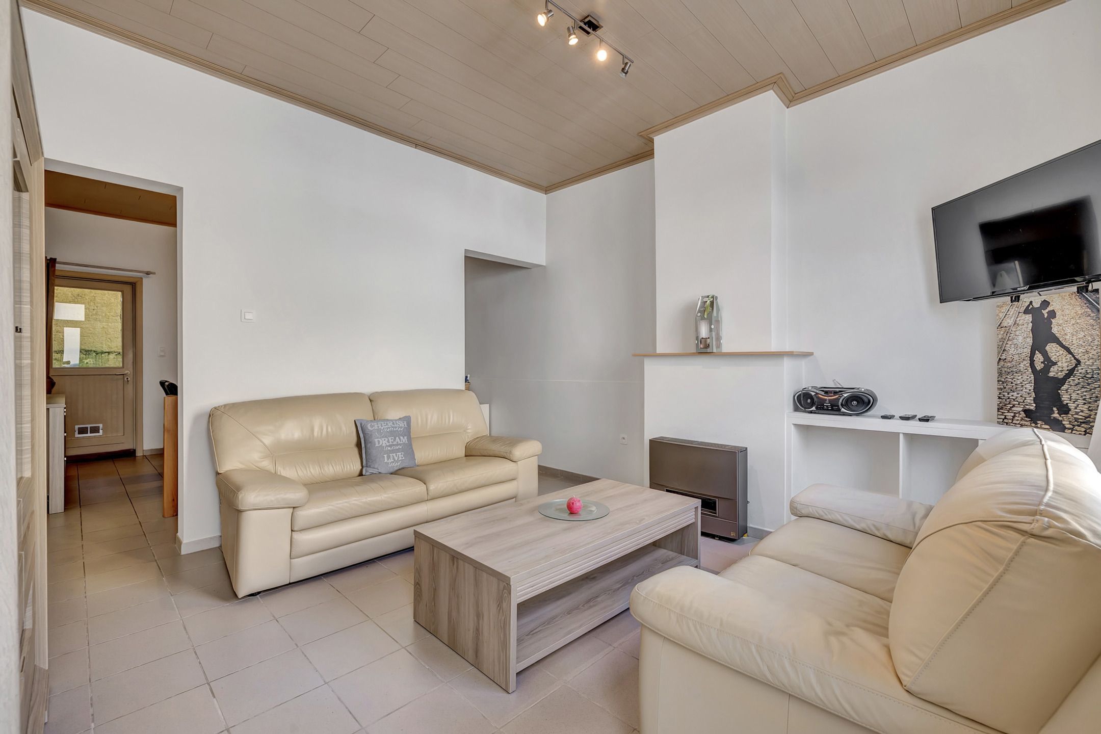 Instapklare woning in een rustige en groene omgeving! foto 4