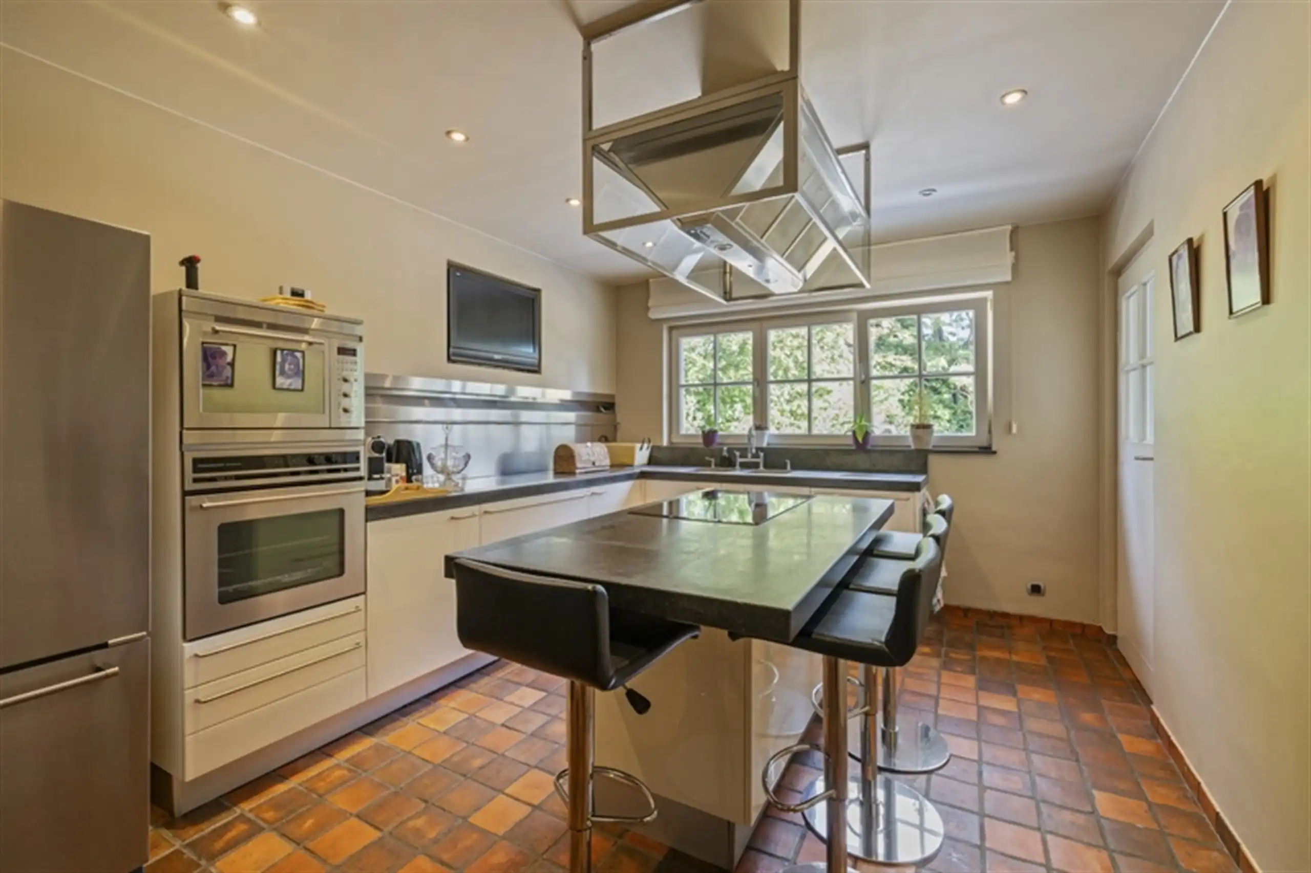 Kom binnen, kom dromen: royale eigendom op 3057 m² foto 16