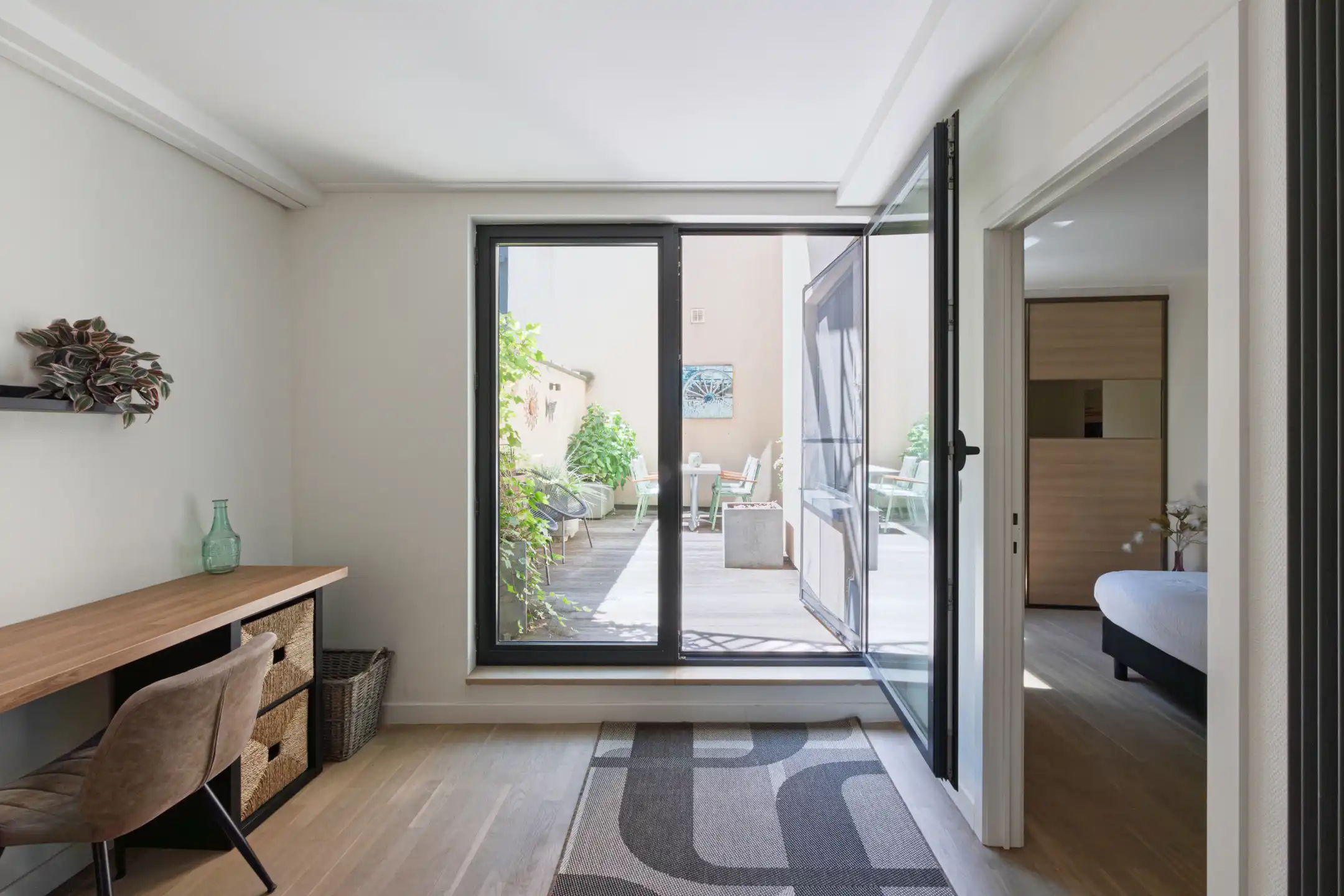 ANTWERPEN CENTRUM - Ruim appartement op de Groenplaats foto 5