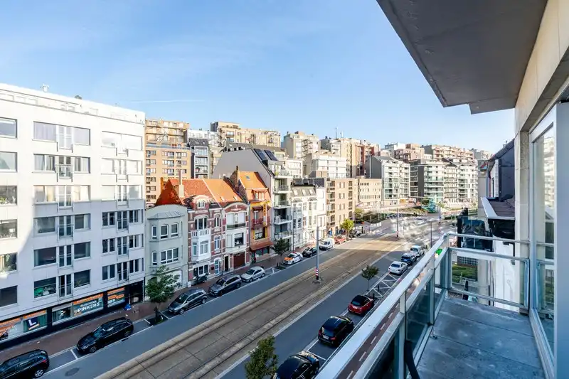 Lichtrijke, instapklare studio met balkon foto 9