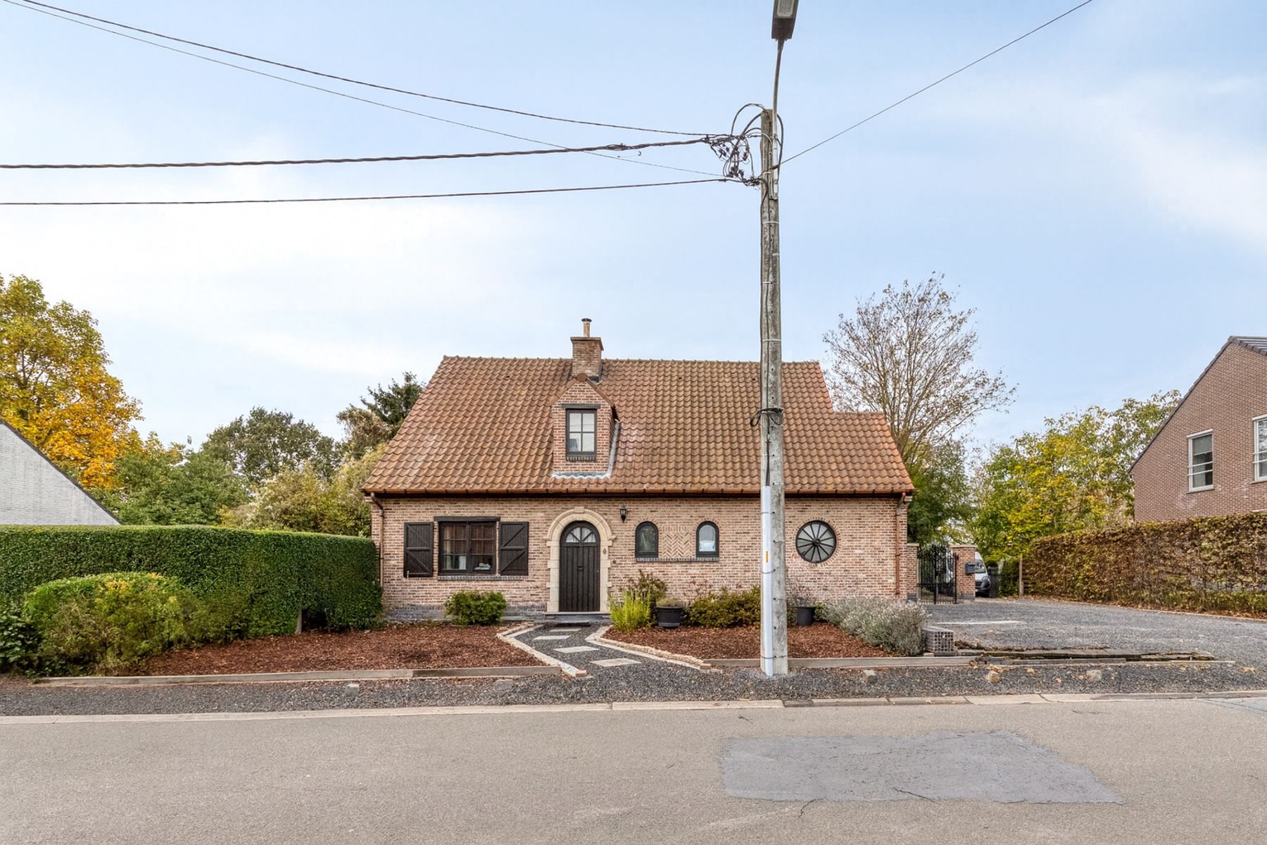 Ruime Villa te Hombeek foto 2