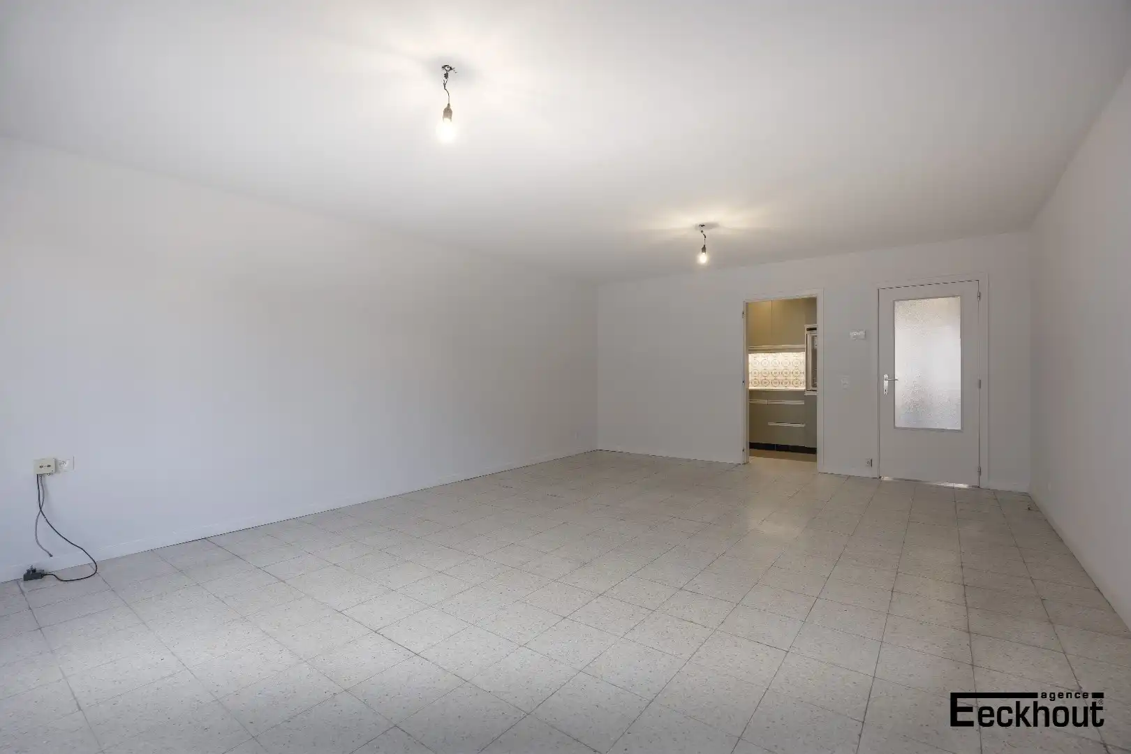 Lichtrijk appartement van 101m² op gunstige ligging te Oostende! foto 2