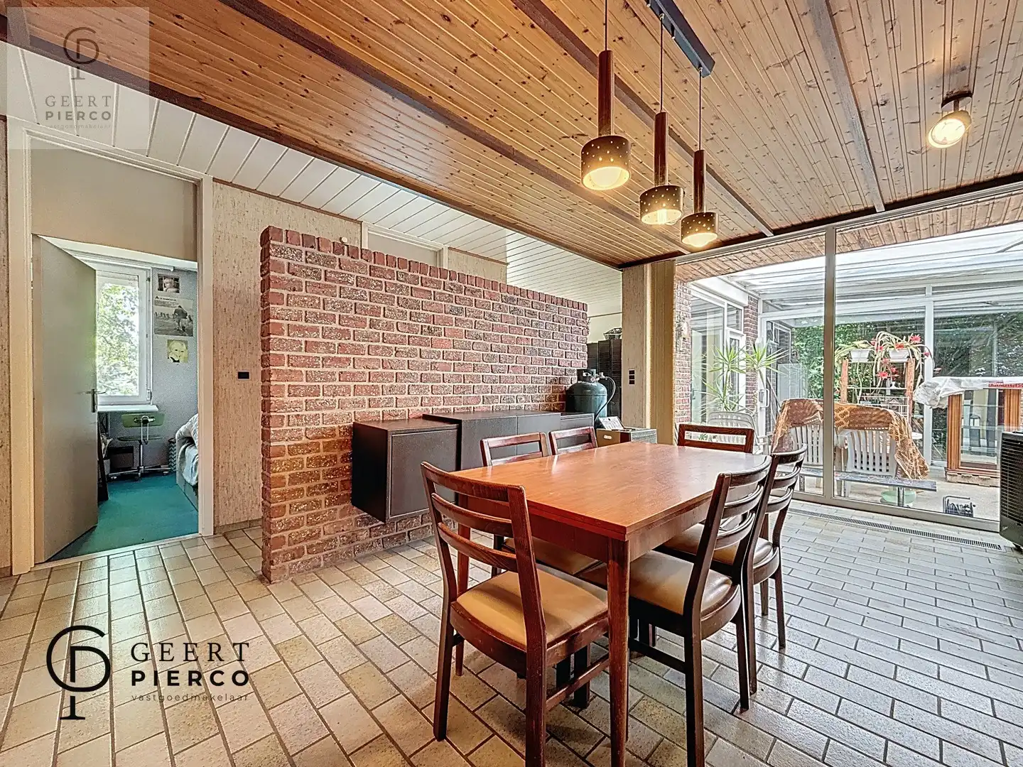 Eigentijdse woning foto 13