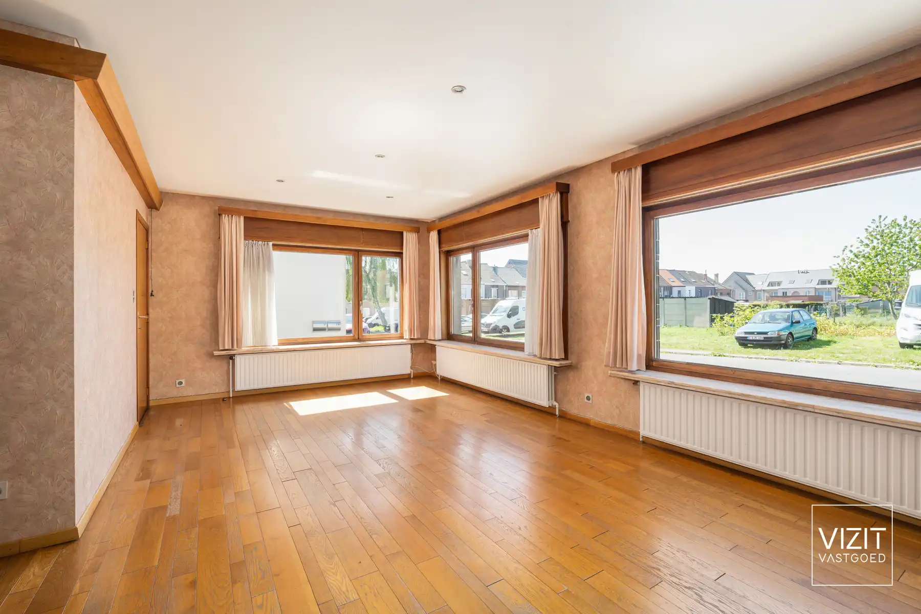 Halfopen woning met garage nabij station Ninove foto 6