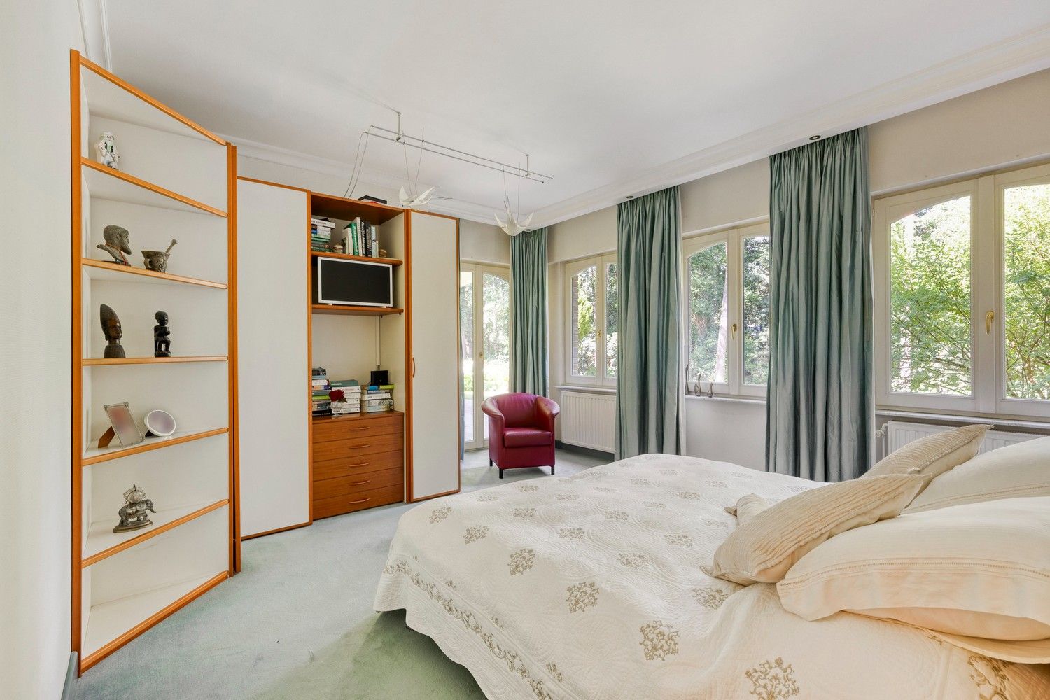 Exclusieve, royale villa in prestigieuze villawijk te Maasmechelen foto 25