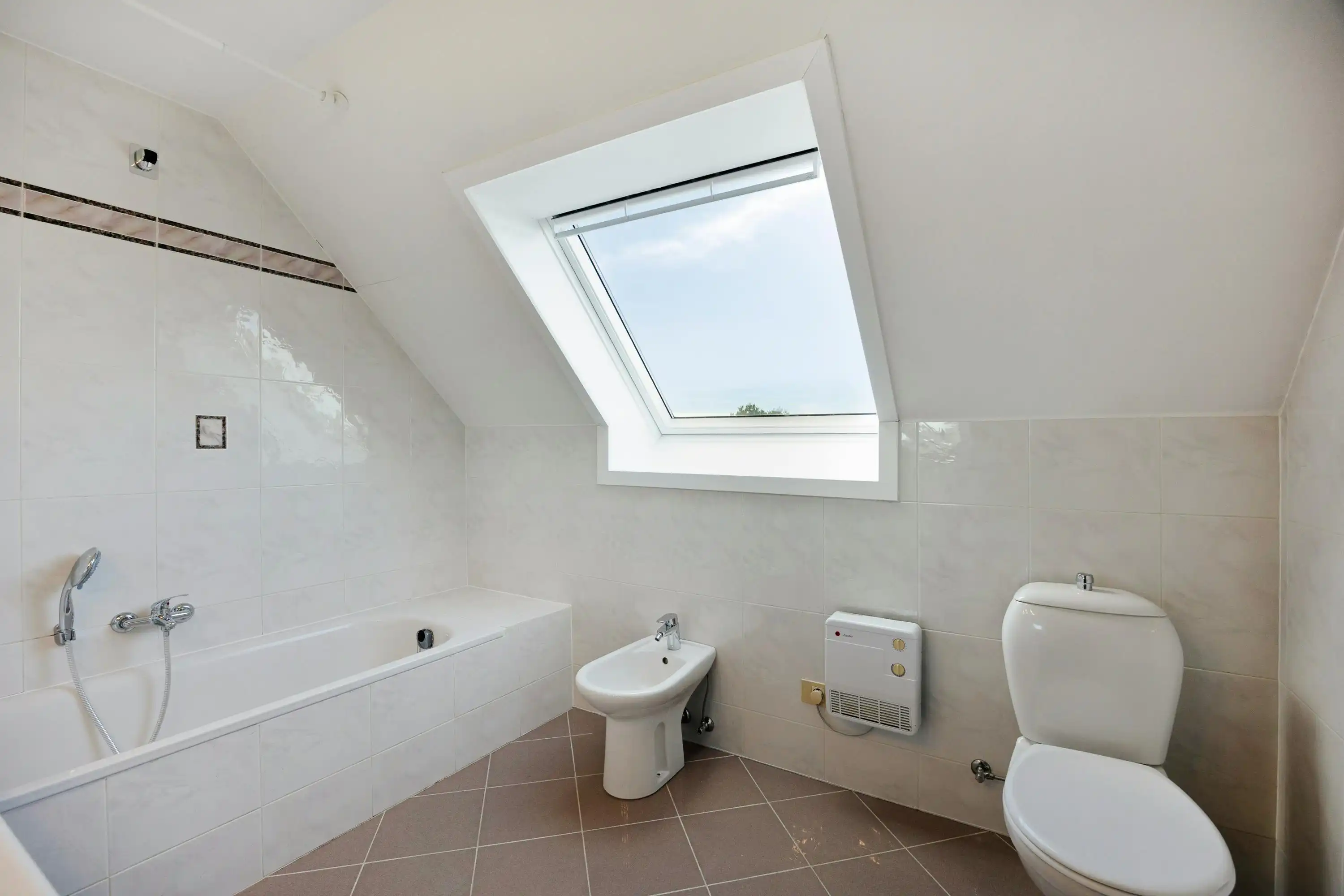 Ruim appartement (150m²) met 3 kamers te koop in Zulte foto 16