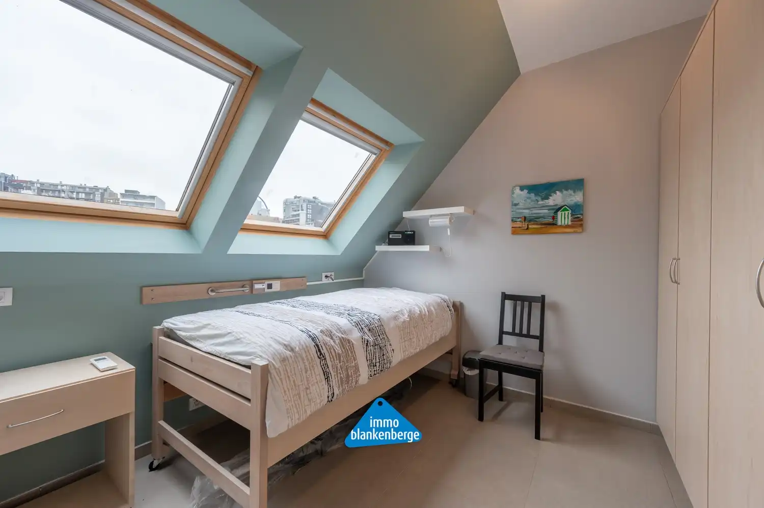 Uniek dakappartement met 3 slaapkamers en 2 badkamers. foto 15