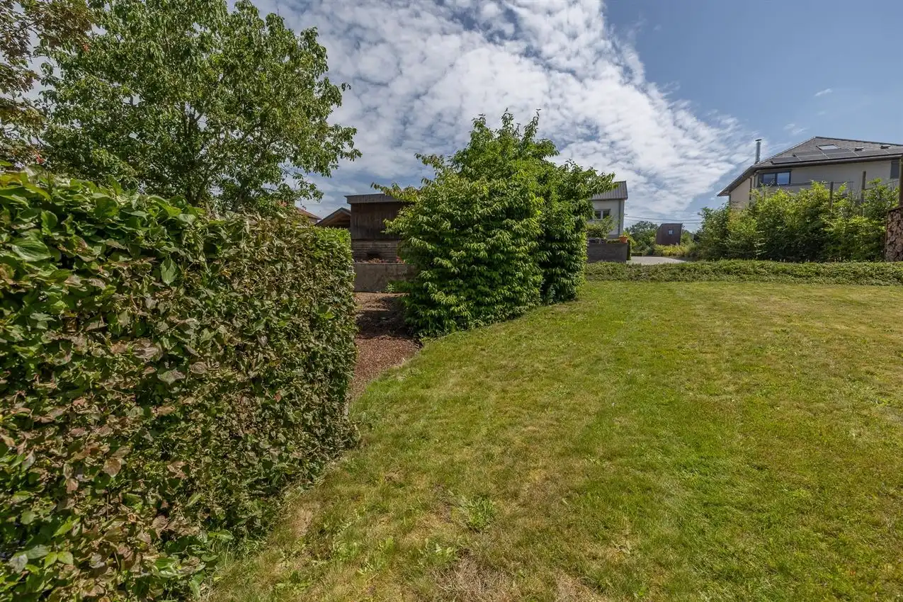 Grote tuin, zee aan ruimte en tot 5 slaapkamers foto 40