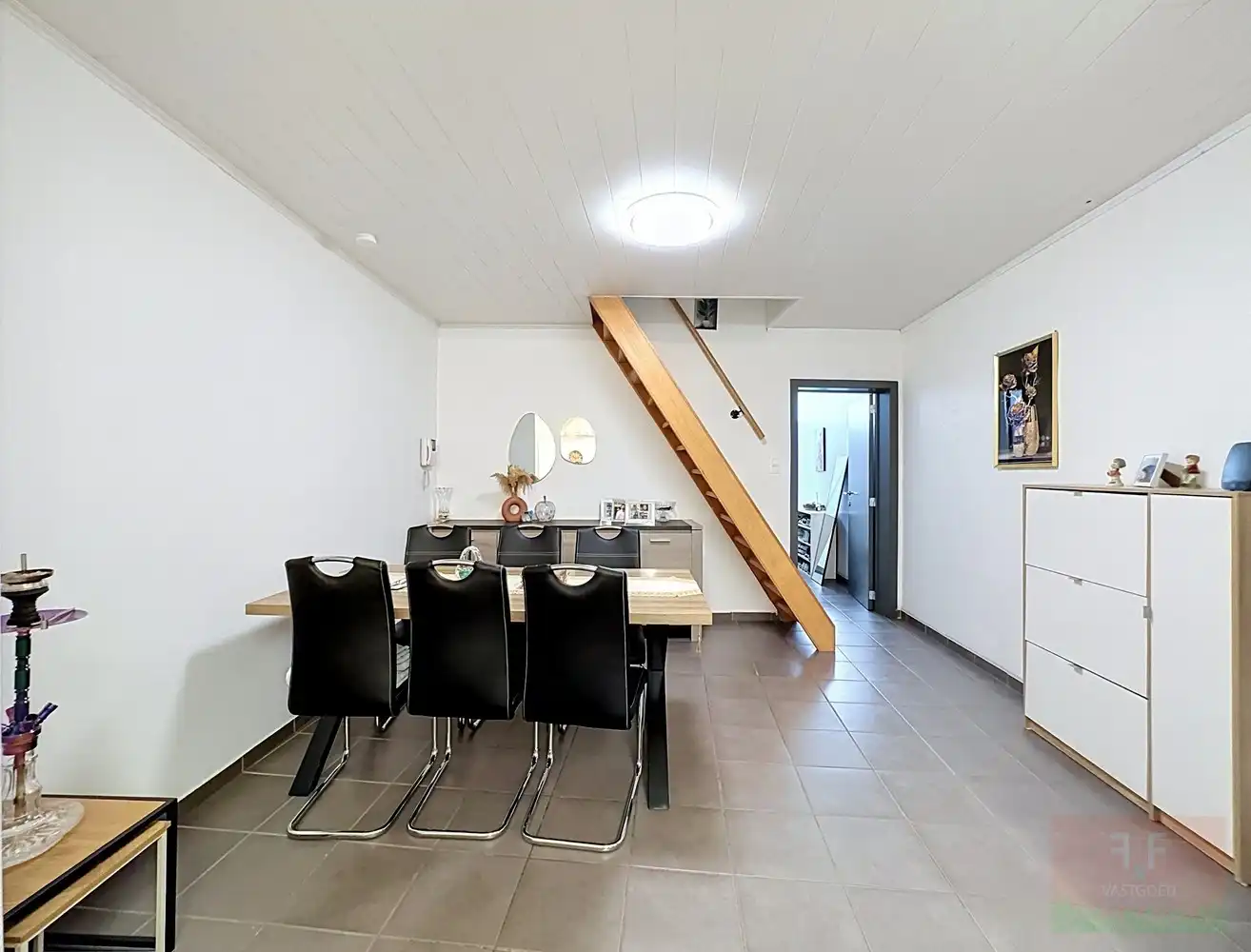 Energiezuinige moderne gezinswoning met garage, 3 slaapkamers, 2 badkamers en stadstuin foto 5