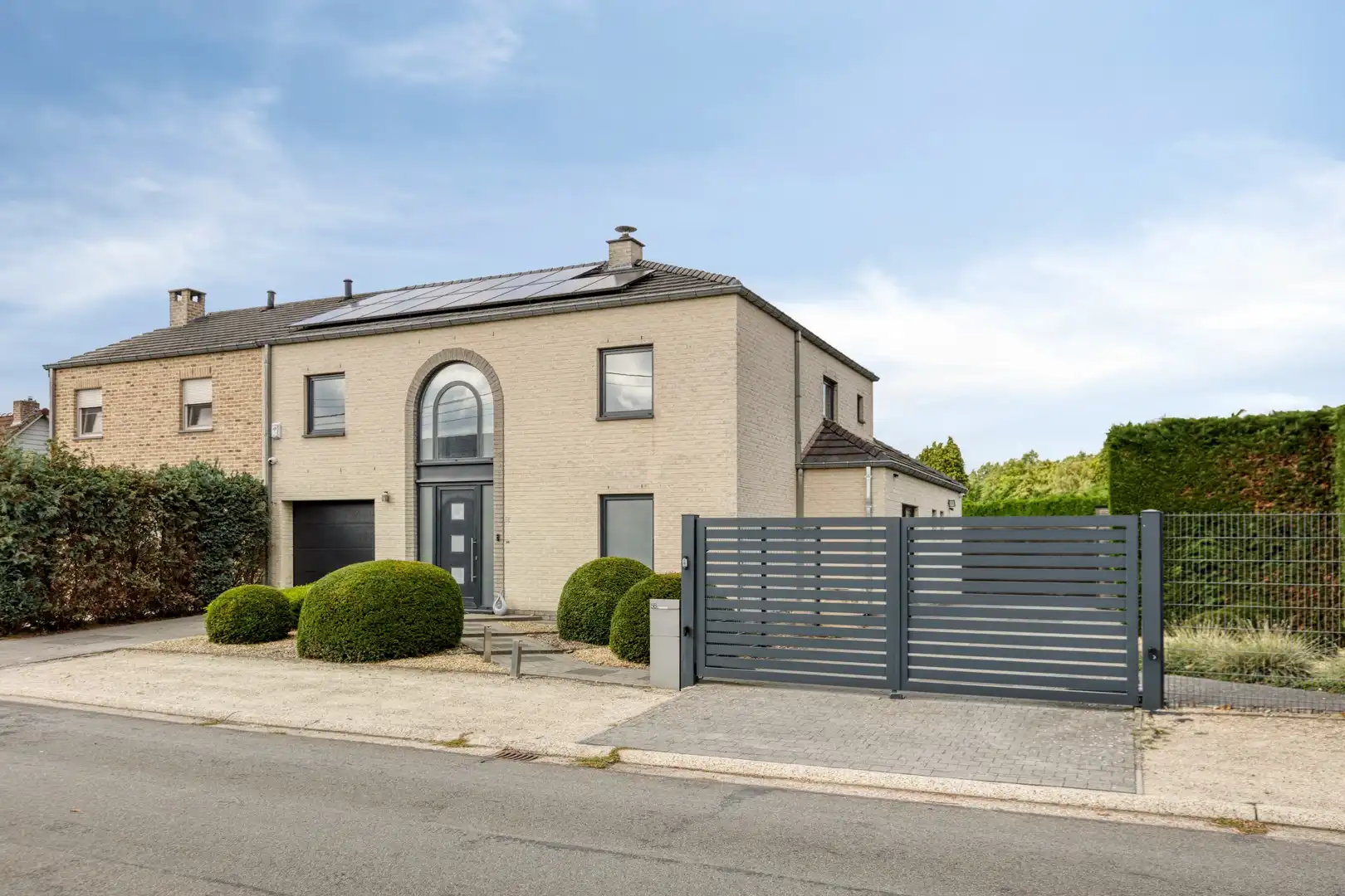 Klotbroek 56, 3600 Genk foto {{pictureIndex}}