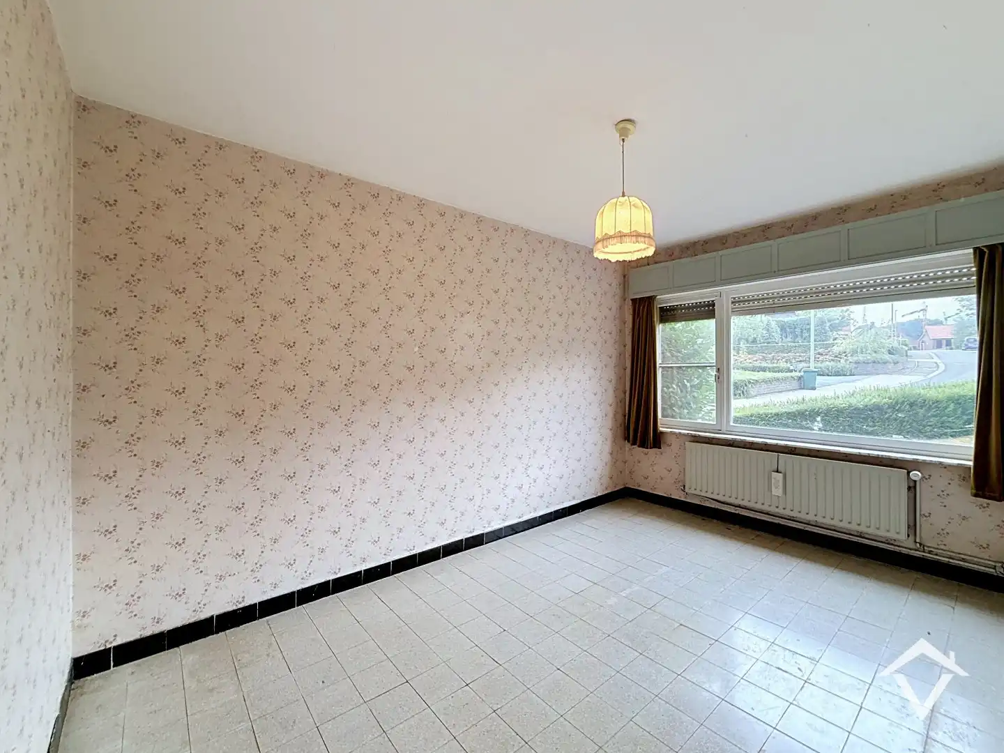 Gelijkvloerse woning met 3 slaapkamers, ruime garage en tuin op een gunstige ligging te Hooglede foto 13