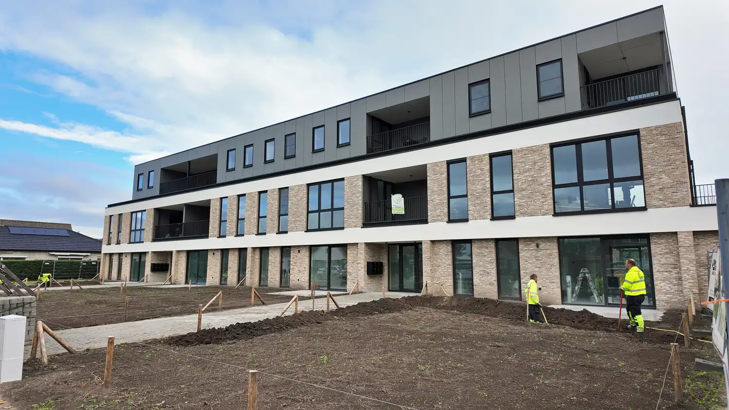 Modern luxueus appartement te huur op de Rommelsweg in Sint-Laureins in de nieuwe residentie Edward Poppe. foto {{pictureIndex}}