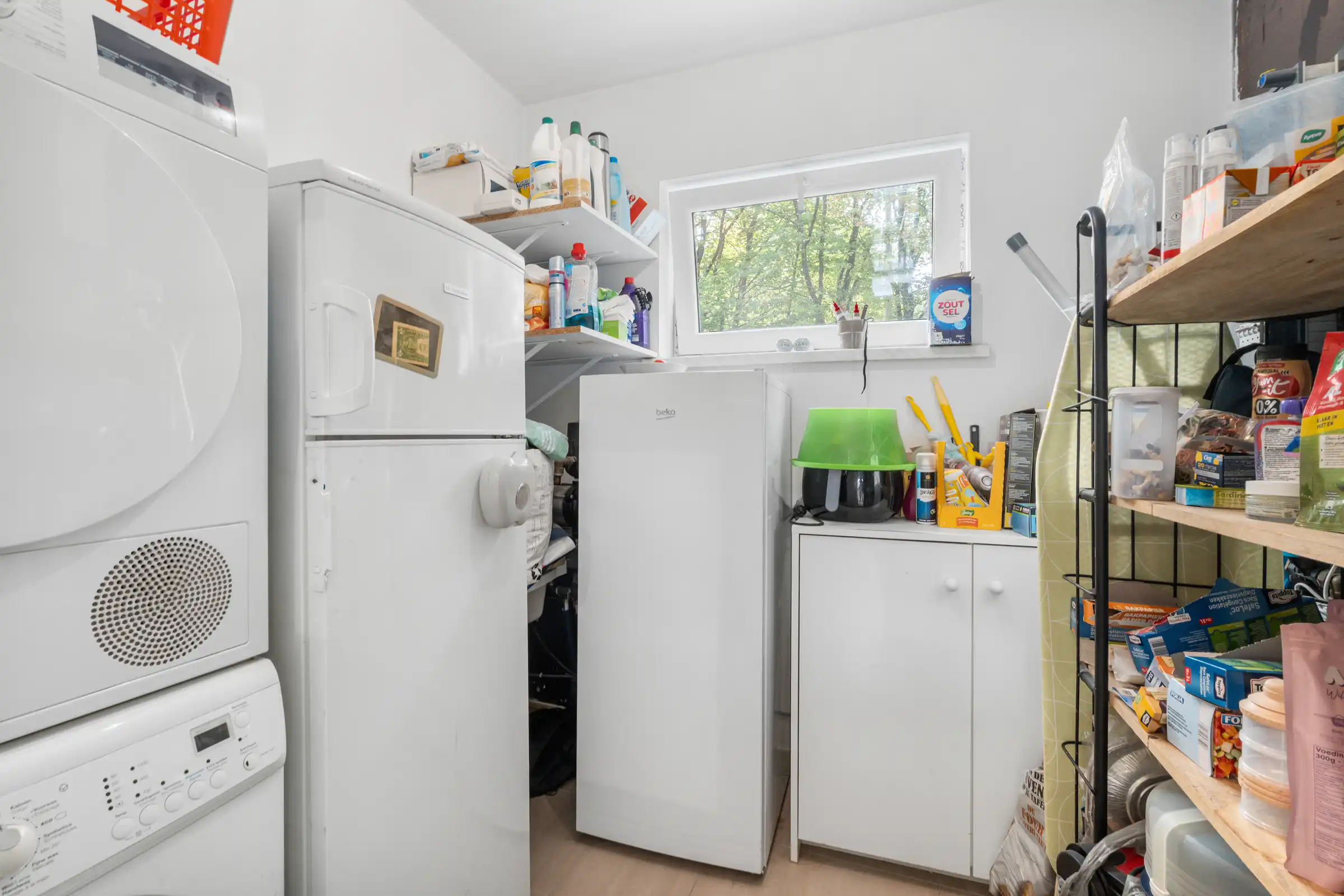 Recente half open bebouwing op gunstige locatie foto 13