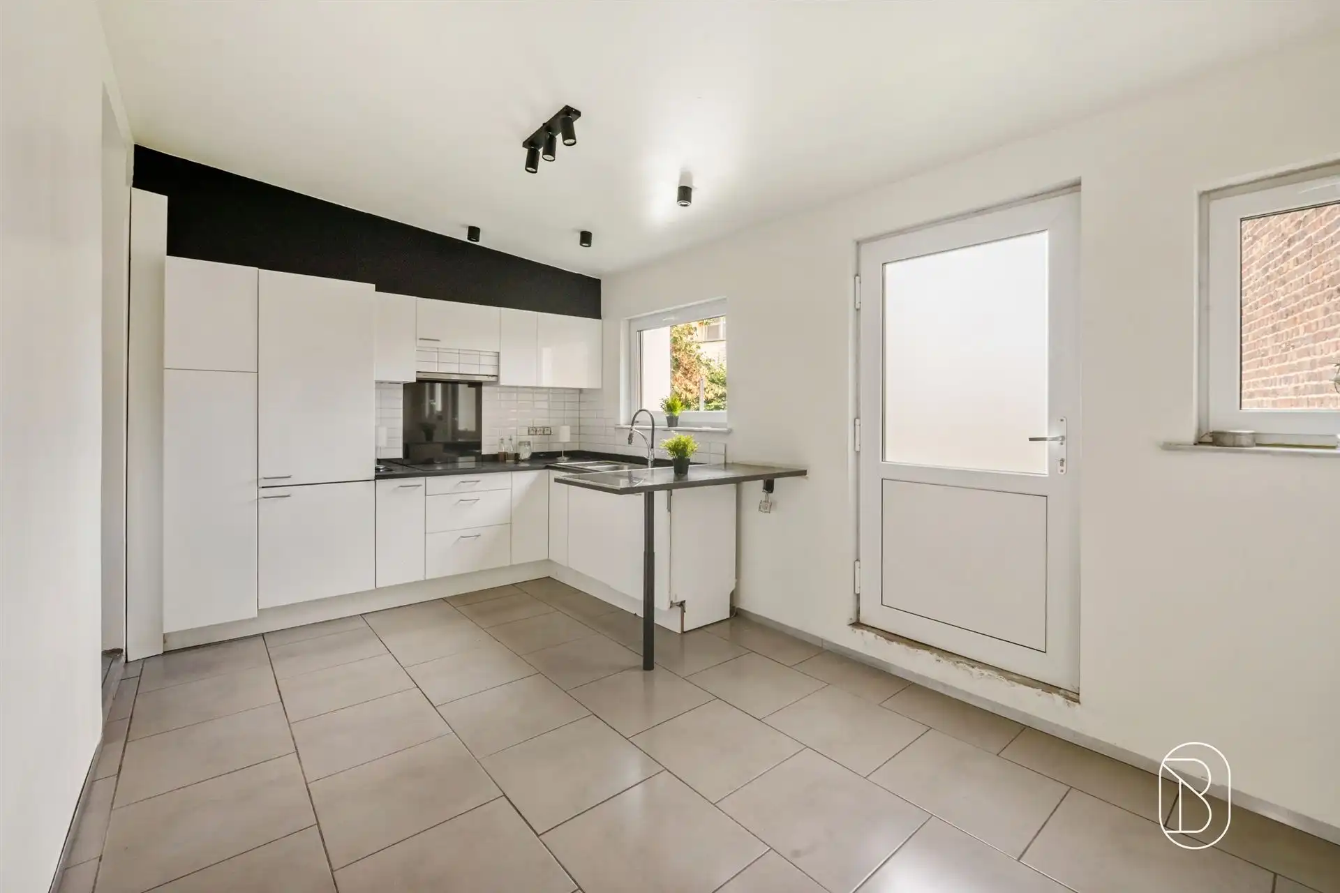 Woning met 3 slaapkamers aan de voet van de Kluisberg foto 5