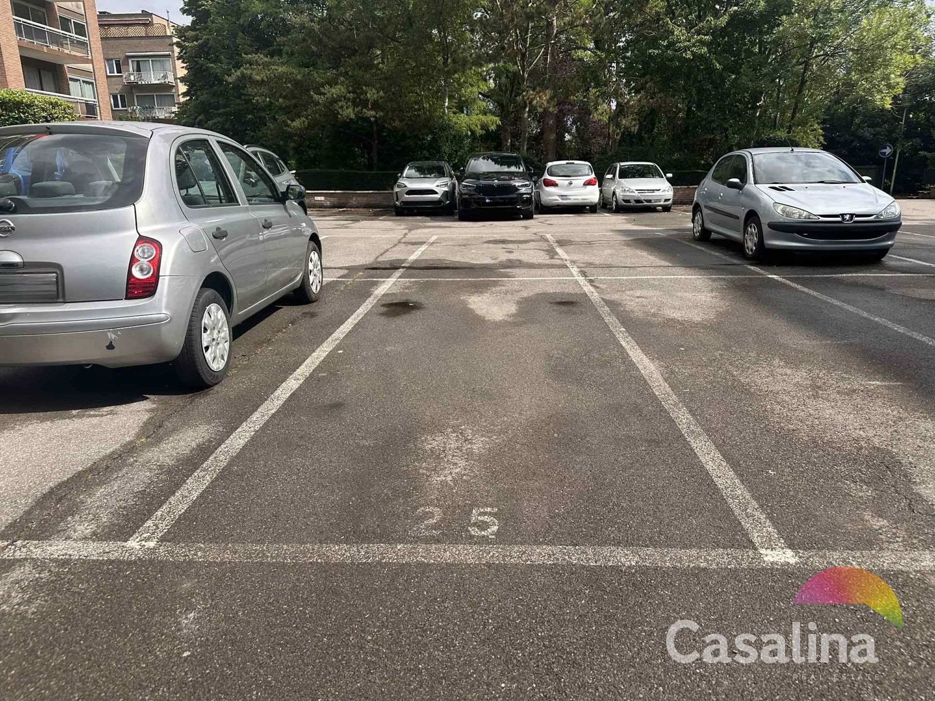 Parkeerplaats te koop foto 2
