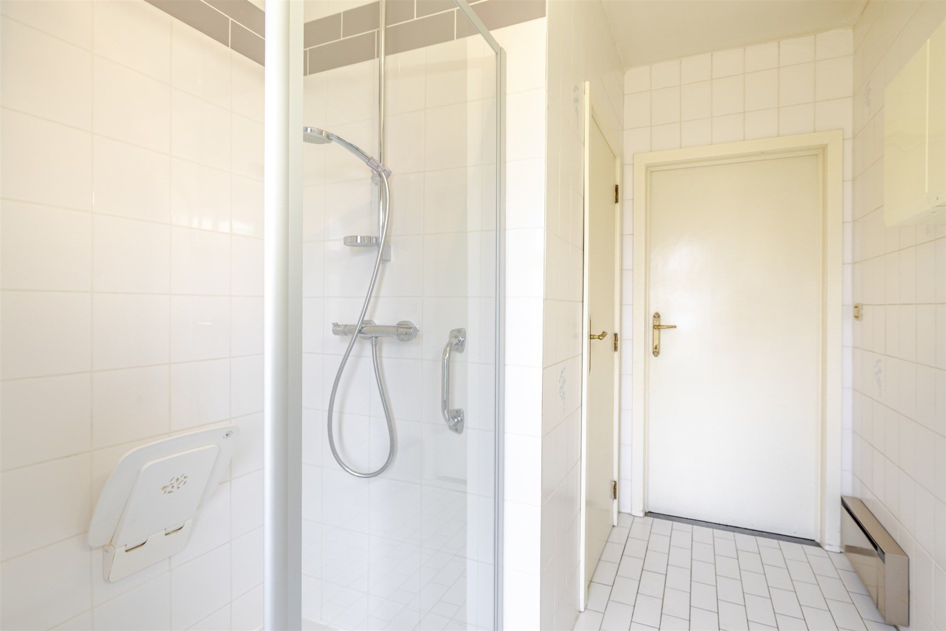 Te renoveren bungalow met 3slks op topligging foto 15