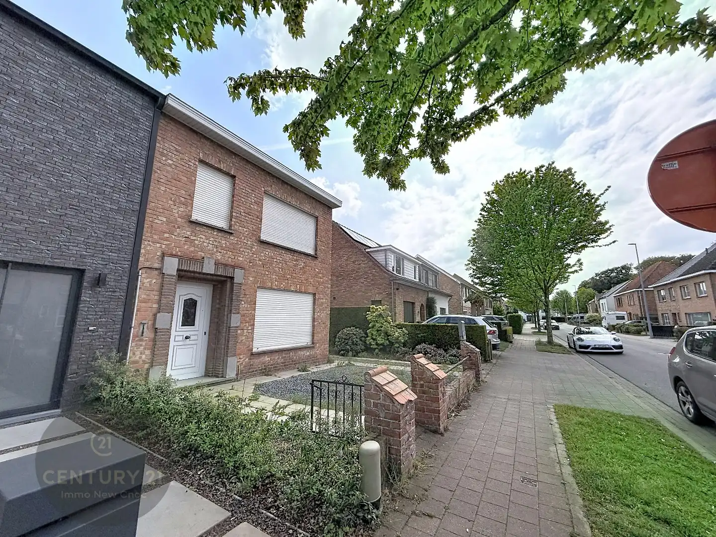 Te renoveren halfopen bebouwing met 3 slaapkamers  foto 3