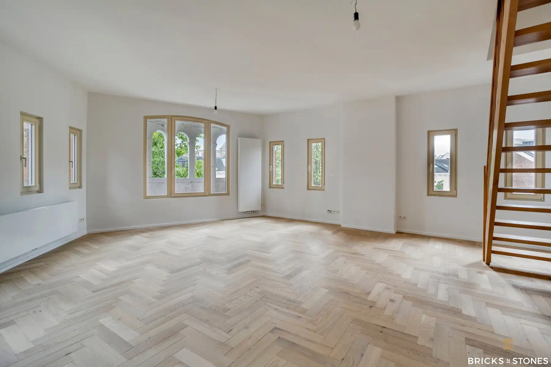 Gerenoveerd duplex-appartement in hartje Zurenborg foto {{pictureIndex}}