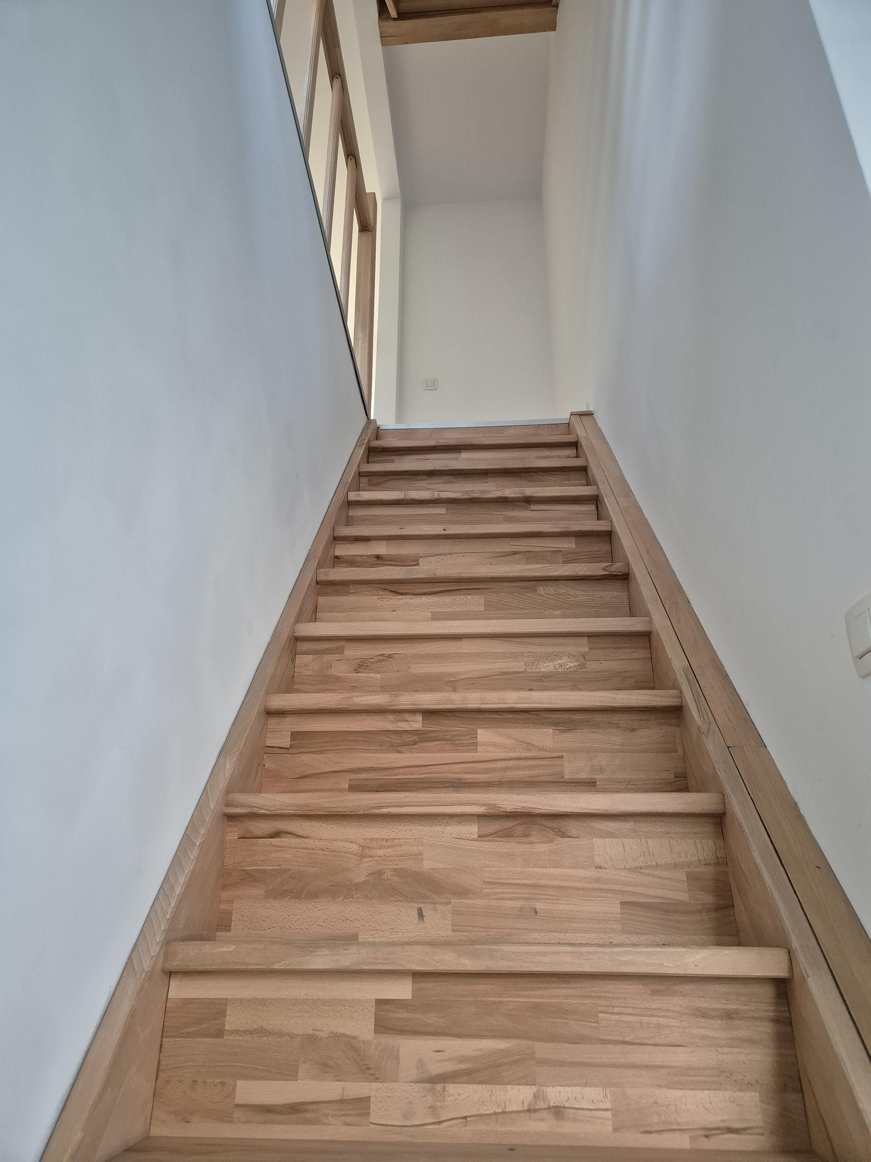 Leuke gerenoveerde woning met 4 slaapkamers en tuin foto 14