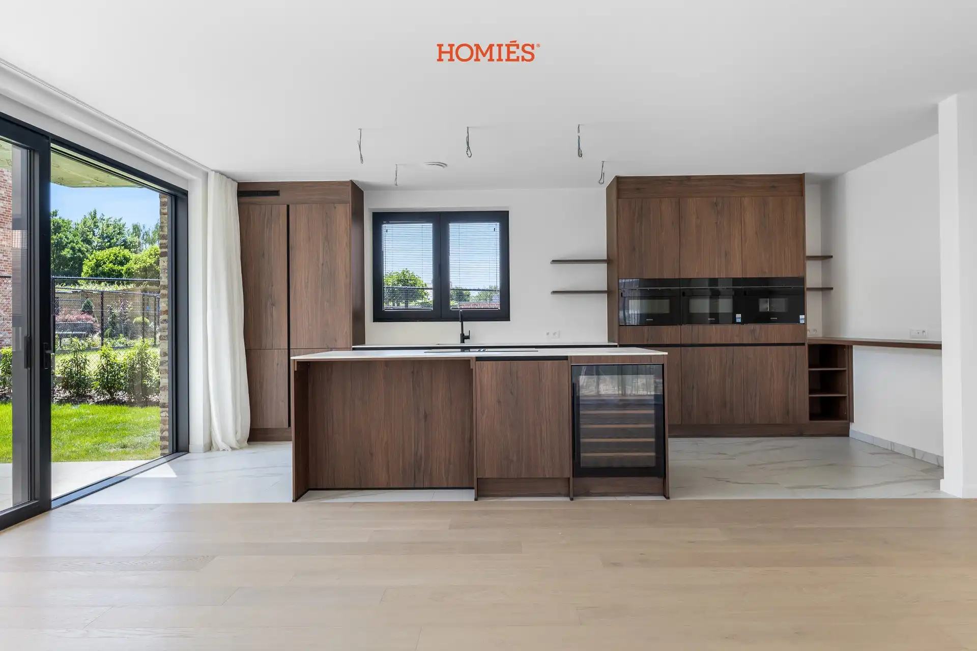 Luxe 3-slaapkamerappartement met privatief tuintje foto 2